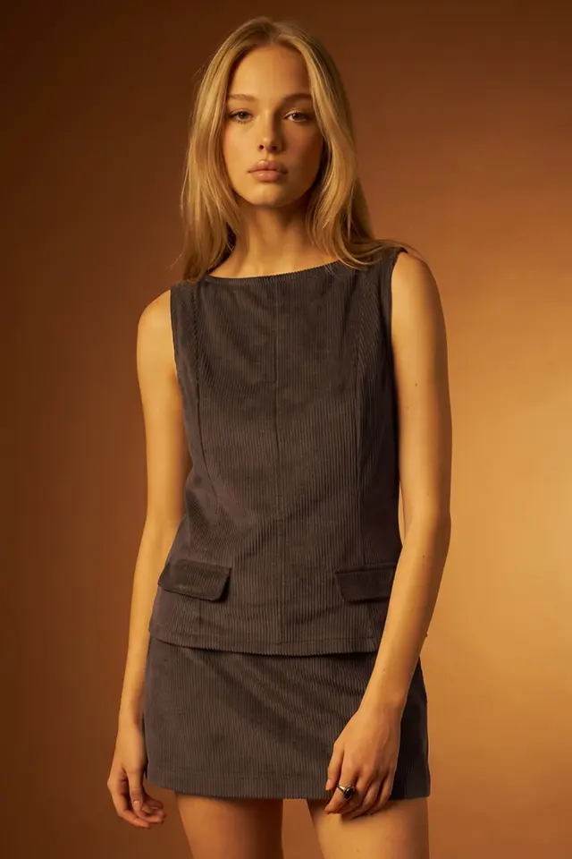 Sleeveless Velvet Top