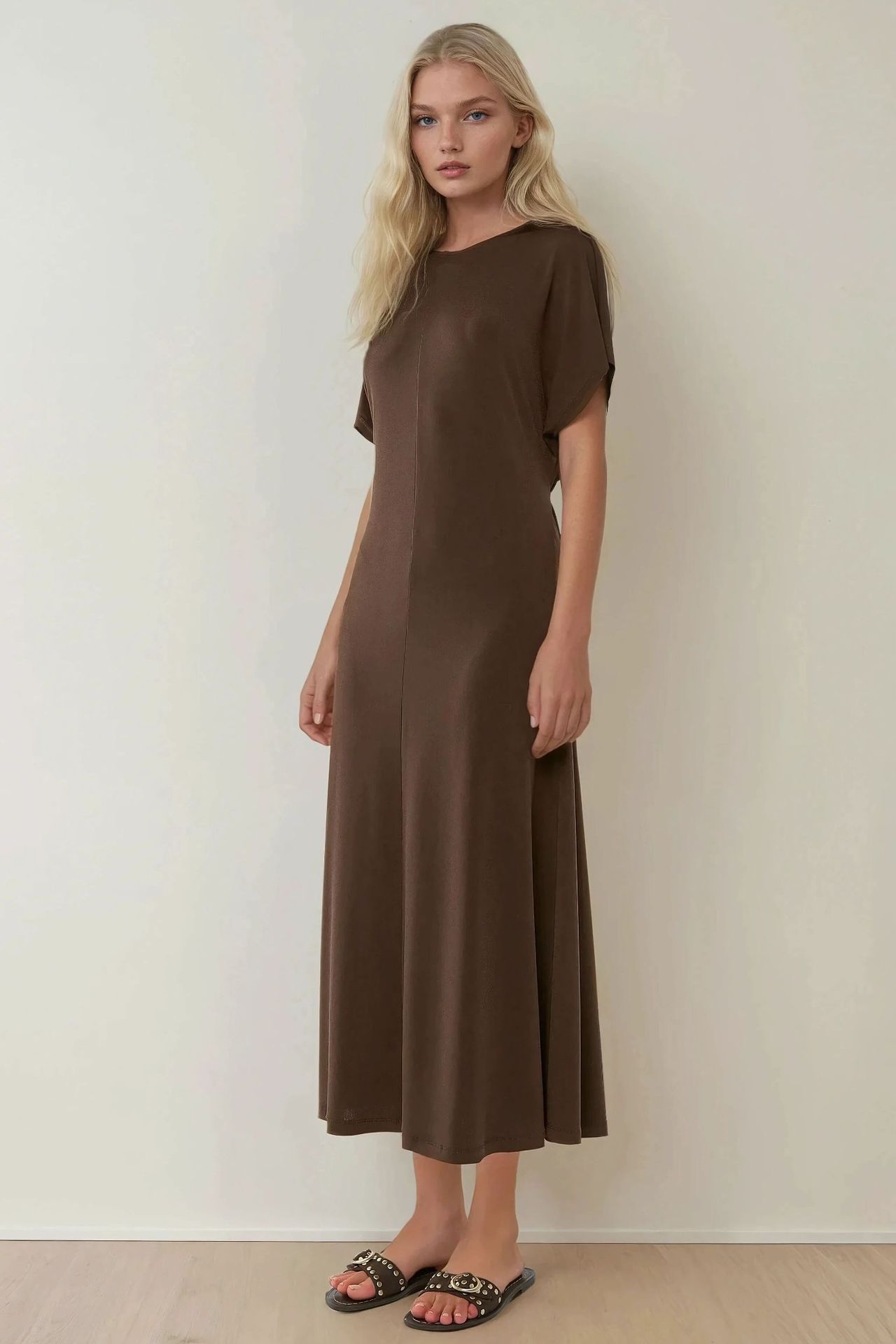 A-Form Fit Crew Neck Midi Dress