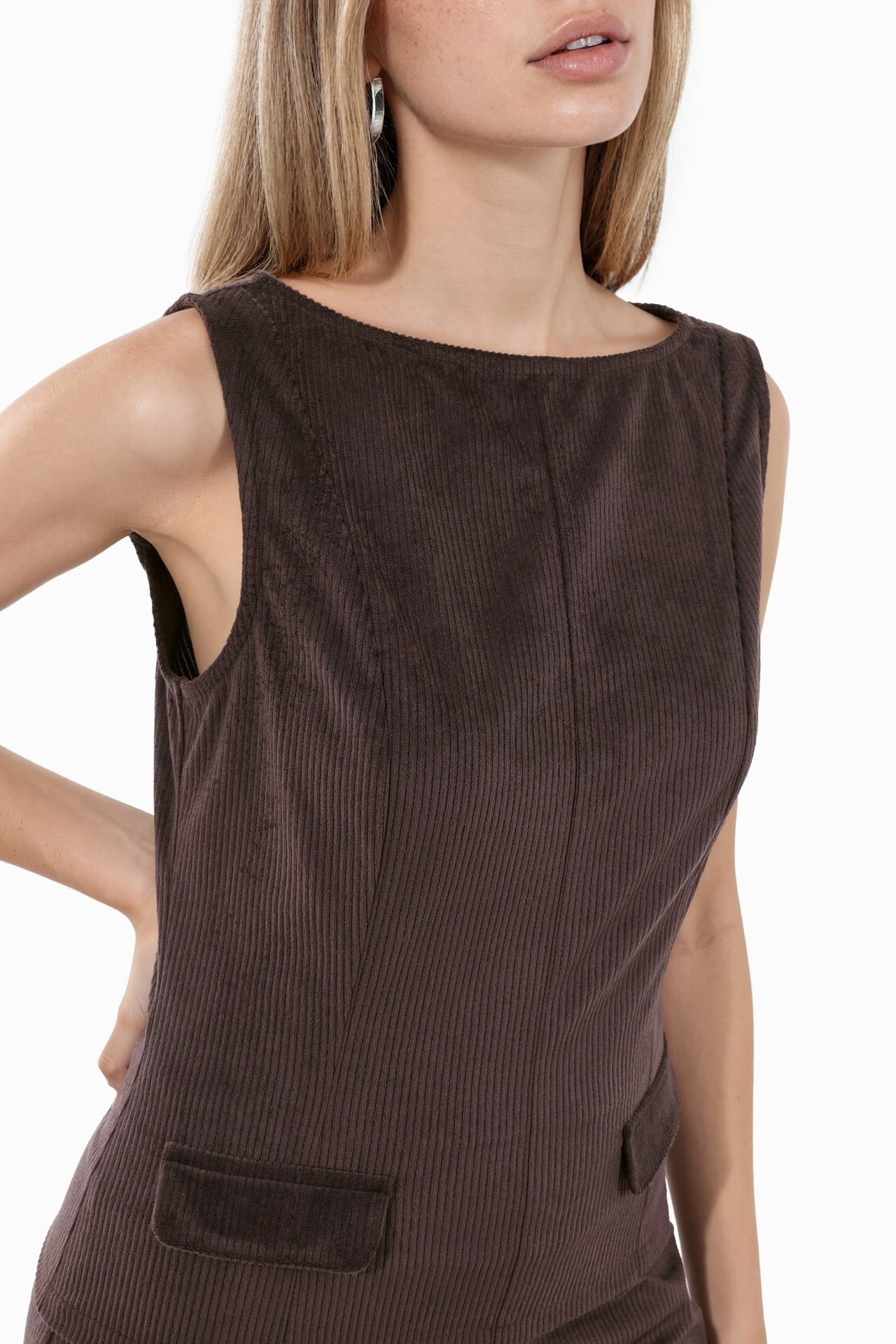 Sleeveless Velvet Top 5