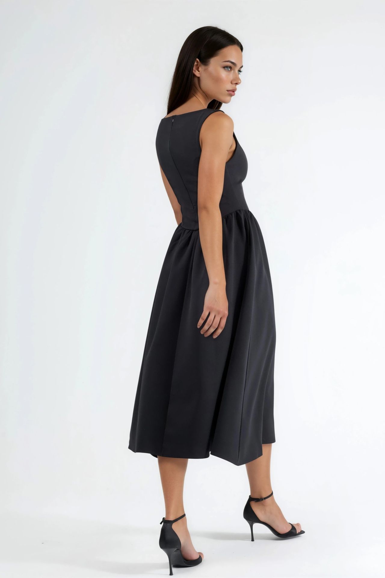 A-Form Midi Dress with Crew Neck 6