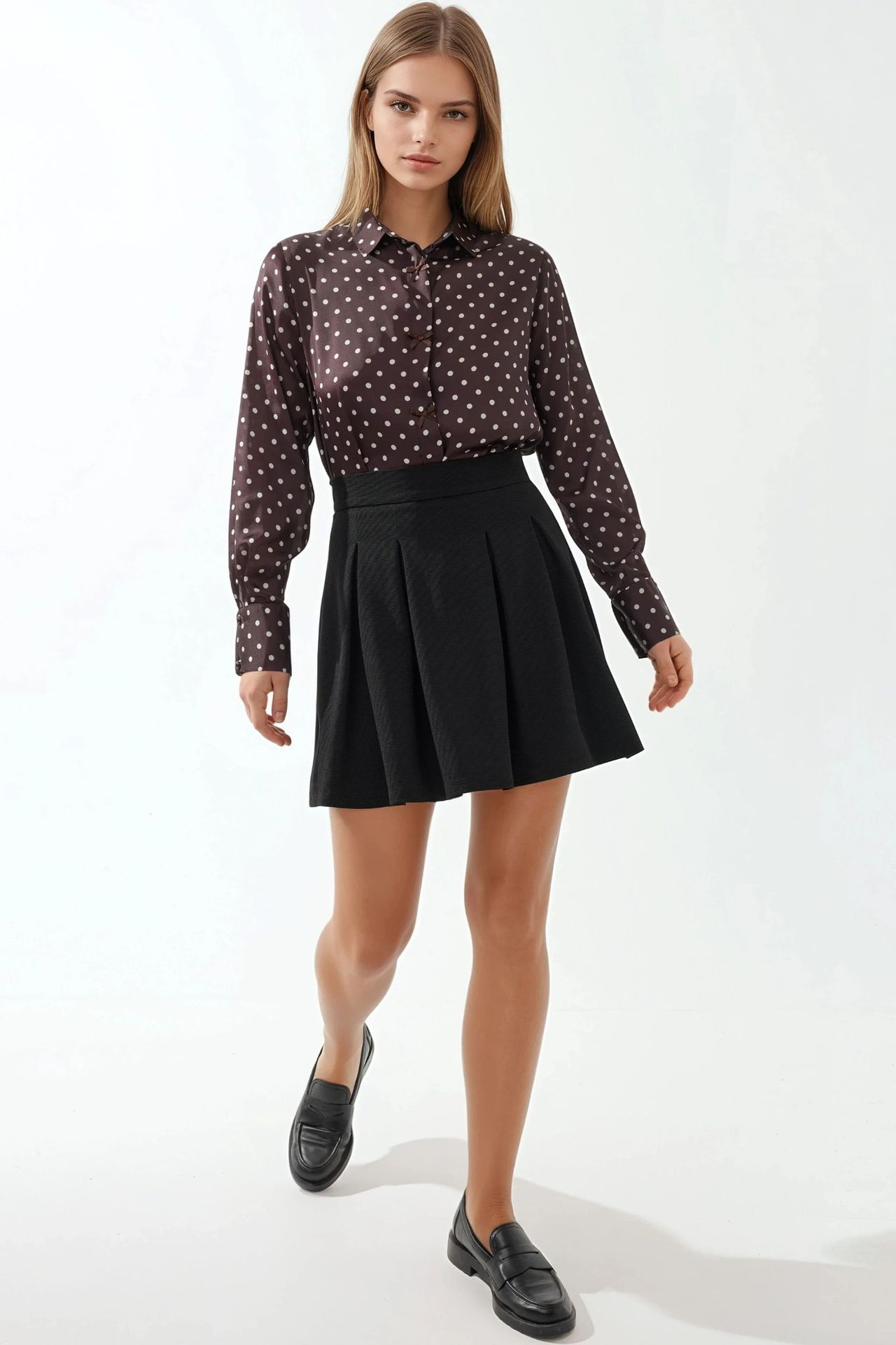 Pleated Mini Skirt with Zipper Closure