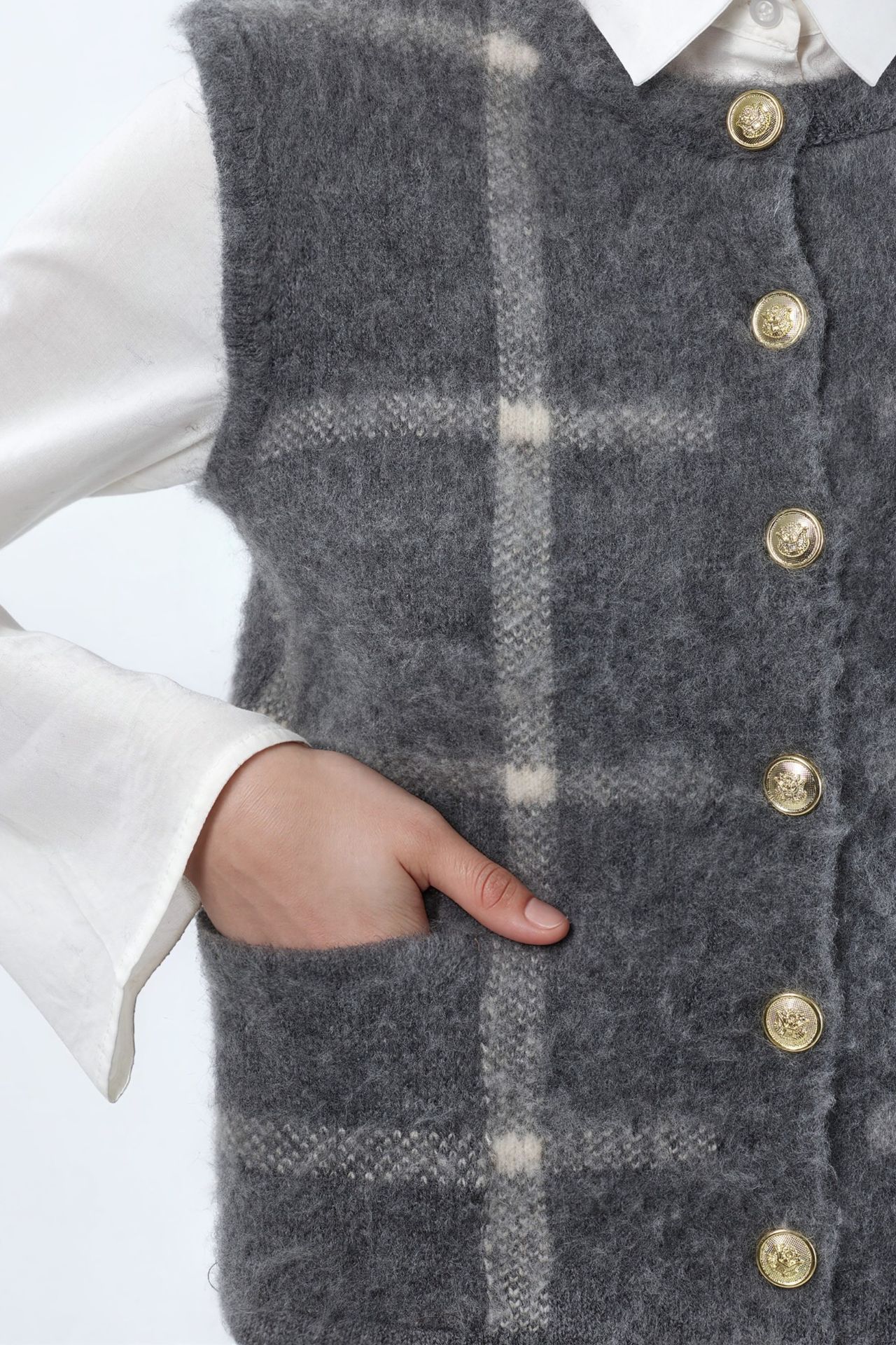 Plaid Crew Neck Sweater Vest with Buttons 5