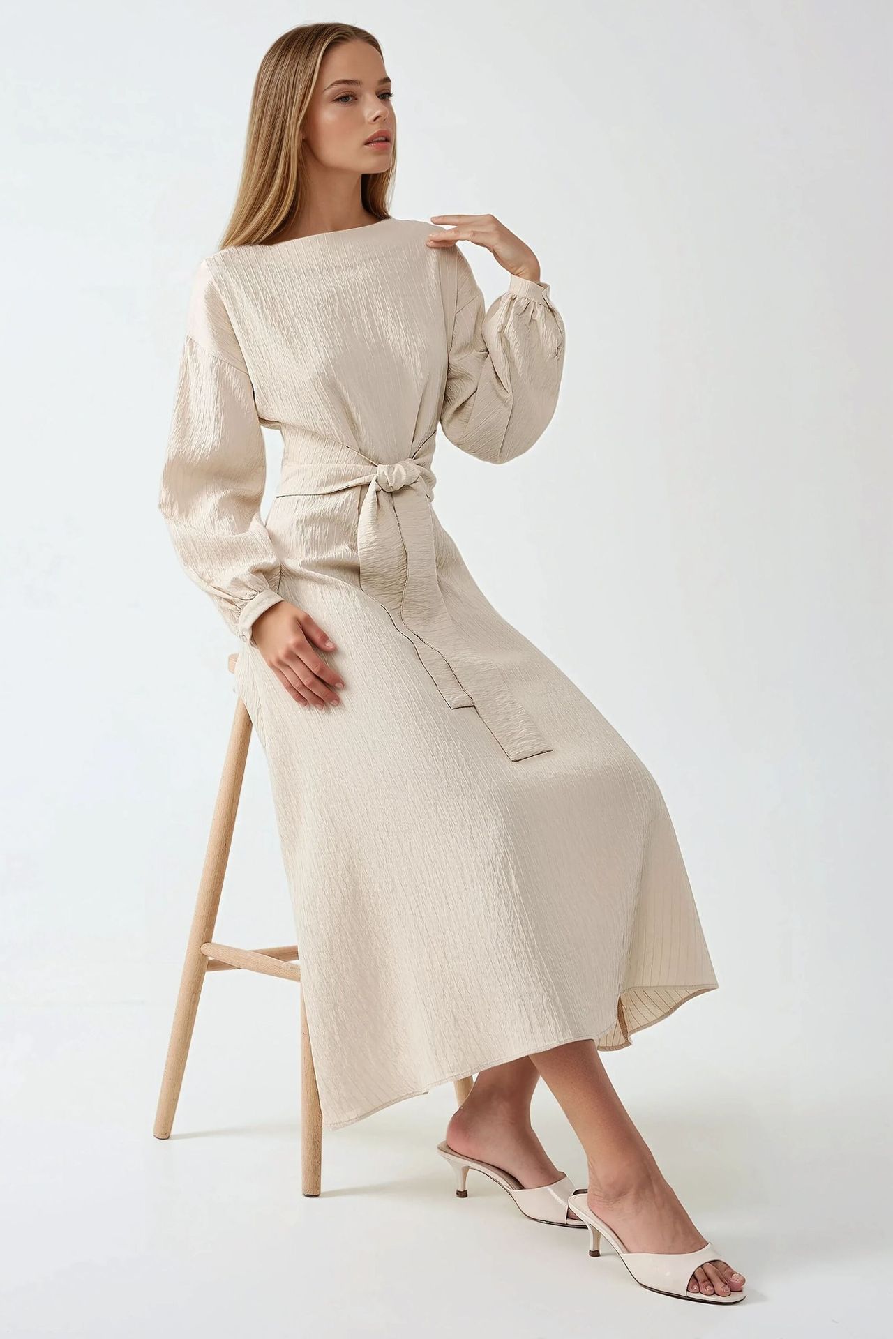 Textured Crew Neck Maxi Dress