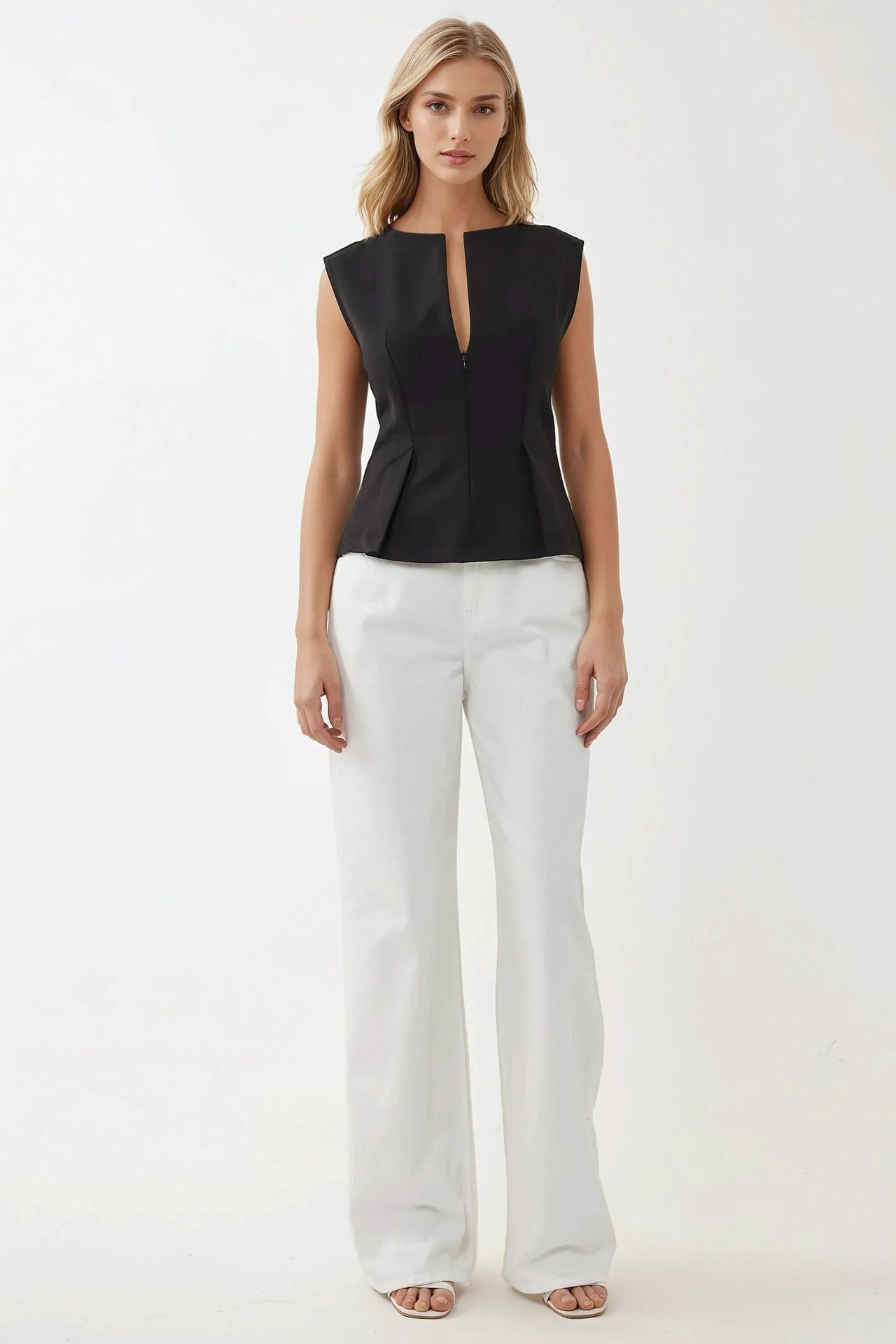 Fitted V-Neck Sleeveless Zippered Top