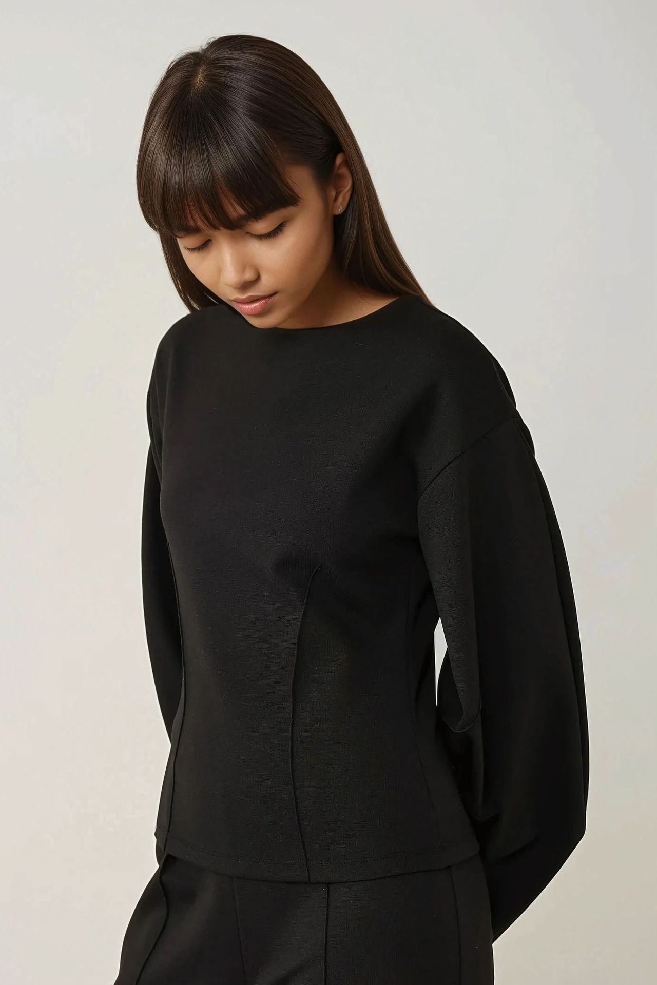 Fitted Long Sleeve Crew Neck Blouse