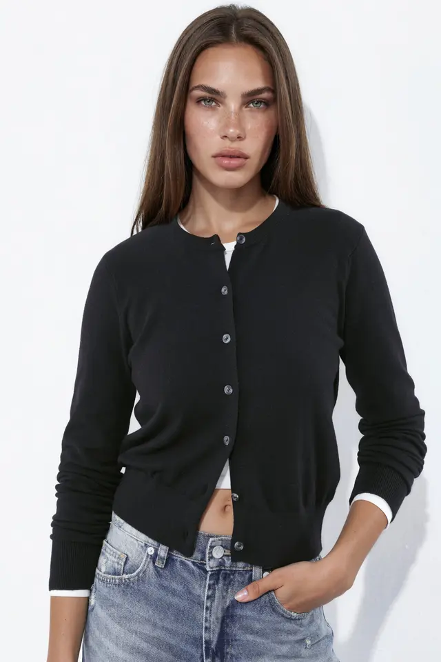 Lightweight Knit Cardigan