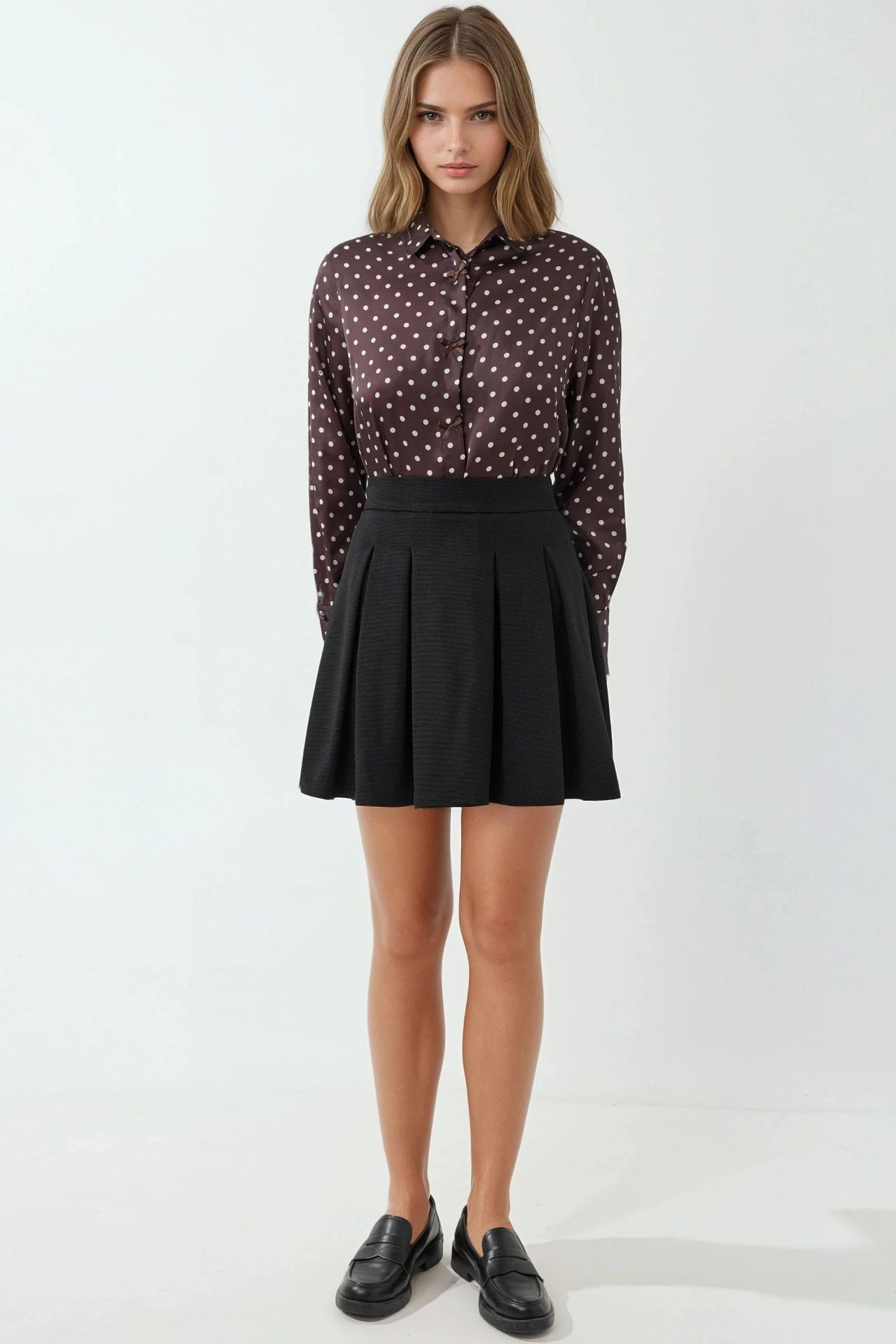 Pleated Mini Skirt with Zipper Closure