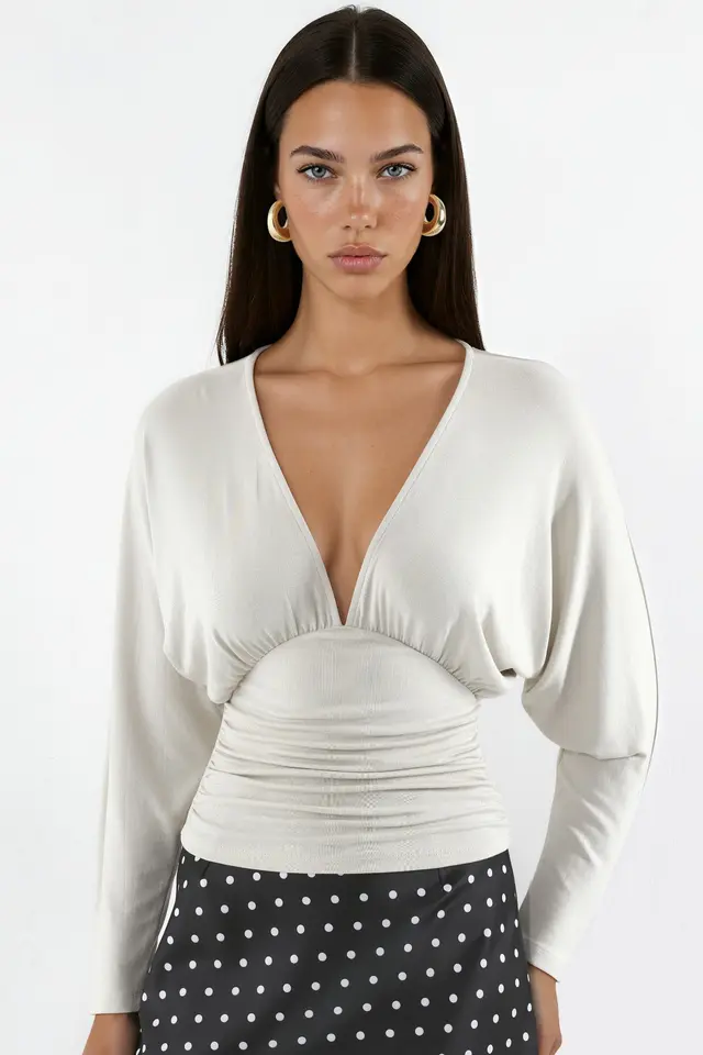 Relaxed Fit V-Neck Knit Blouse
