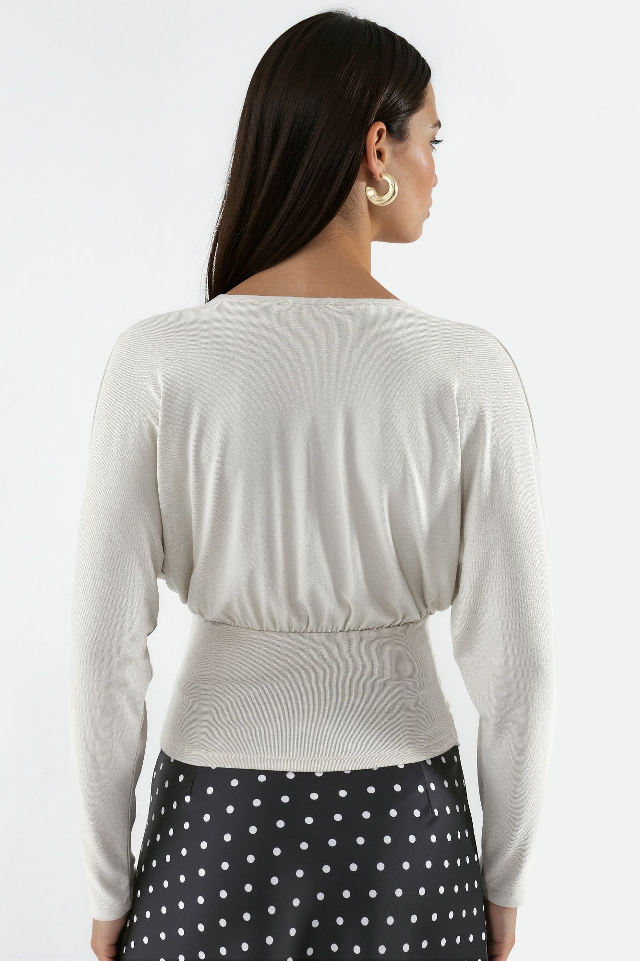 Relaxed Fit V-Neck Knit Blouse 3