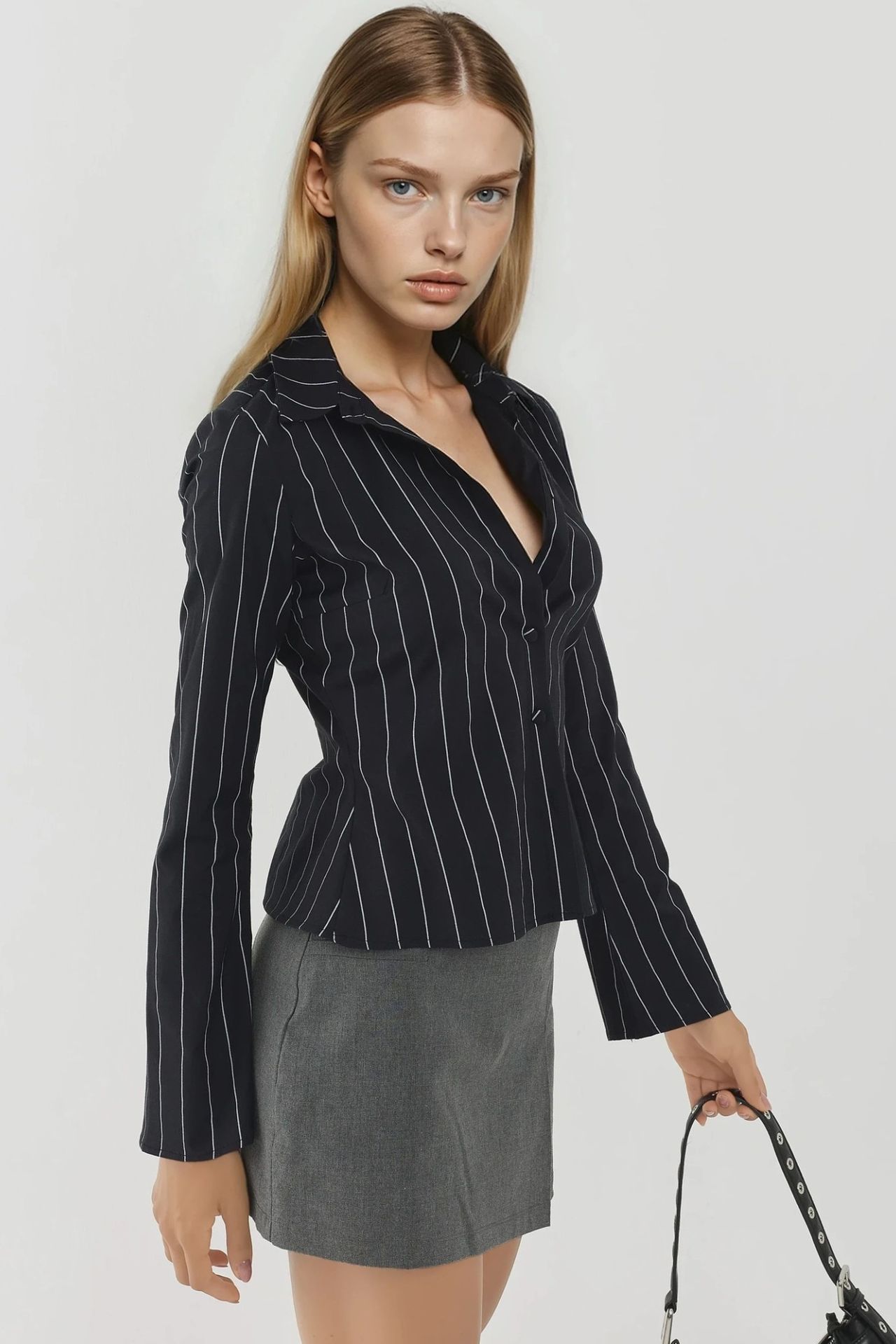 Fitted Striped Button-Up Shirt 4