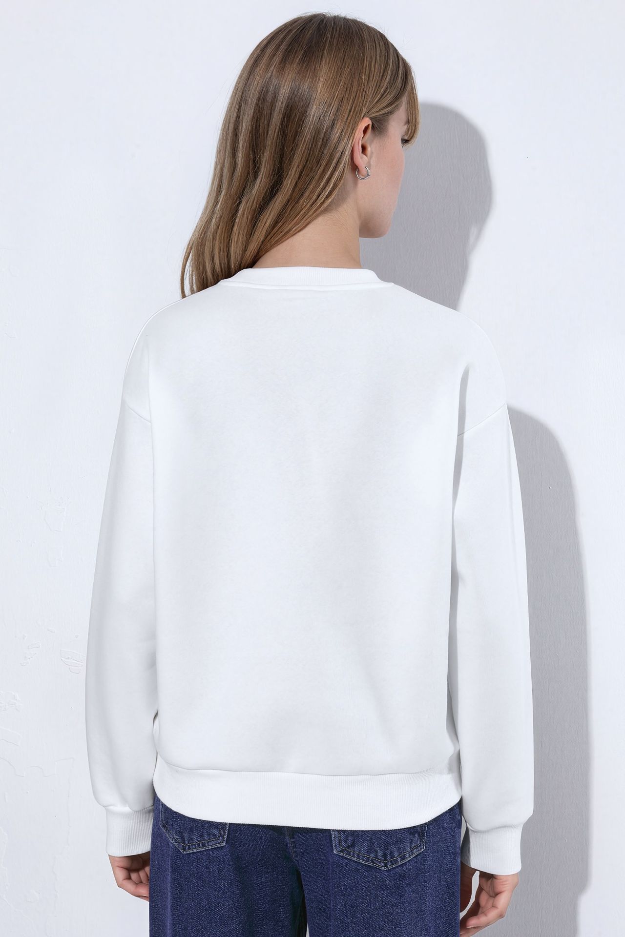 Heart Embroidered Sweatshirt 3