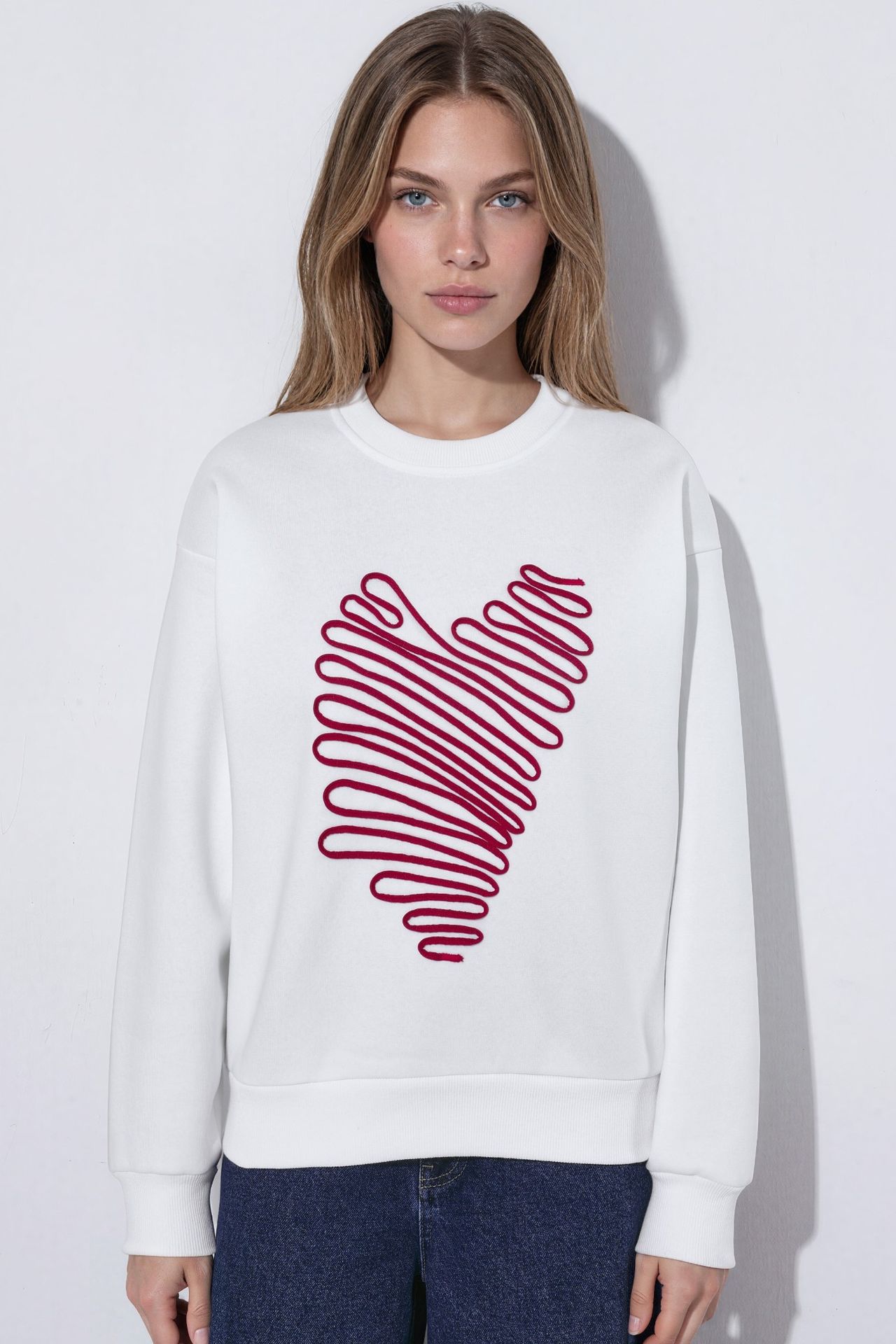 Heart Embroidered Sweatshirt 6
