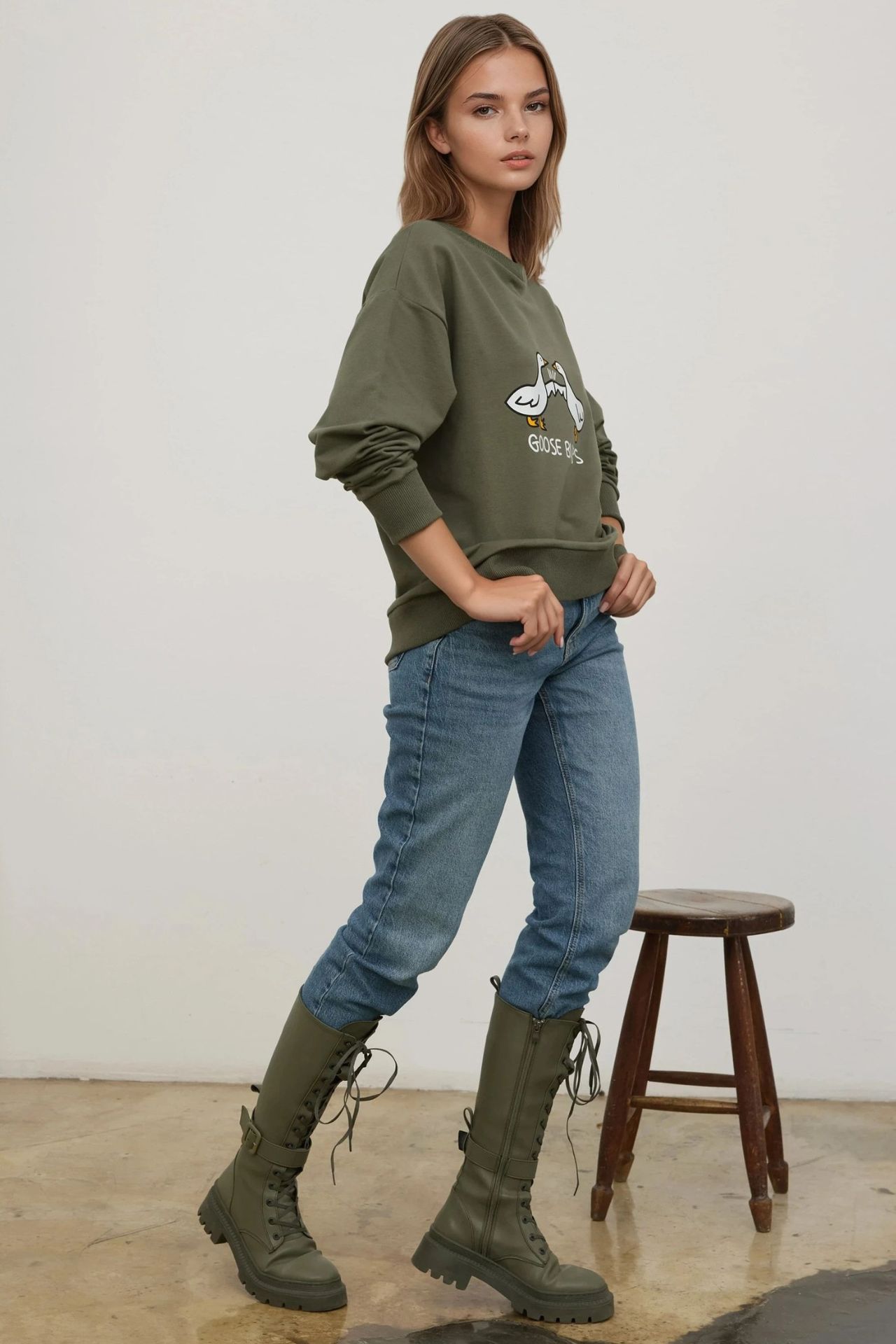 Printed Crew Neck Relaxed Fit Sweatshirt 3