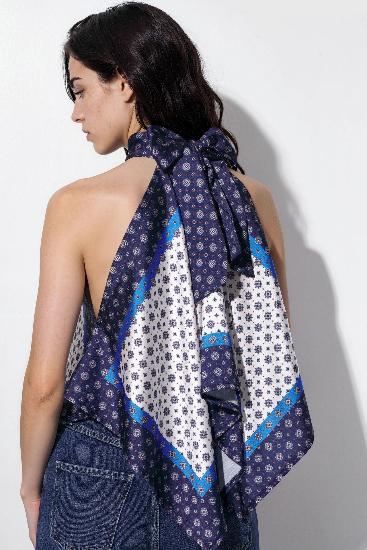 Halter Neck Satin Scarf Top 3