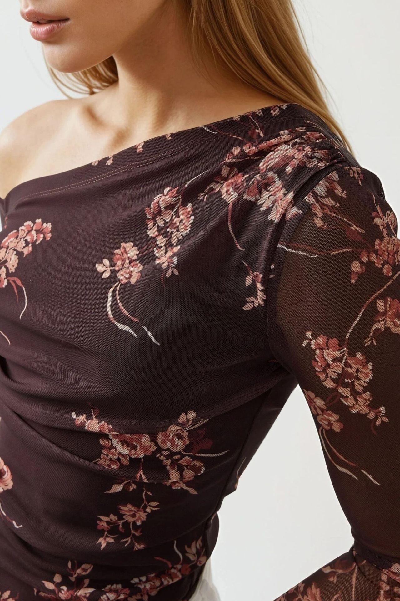 Asymmetrical Collar Tulle Blouse 2