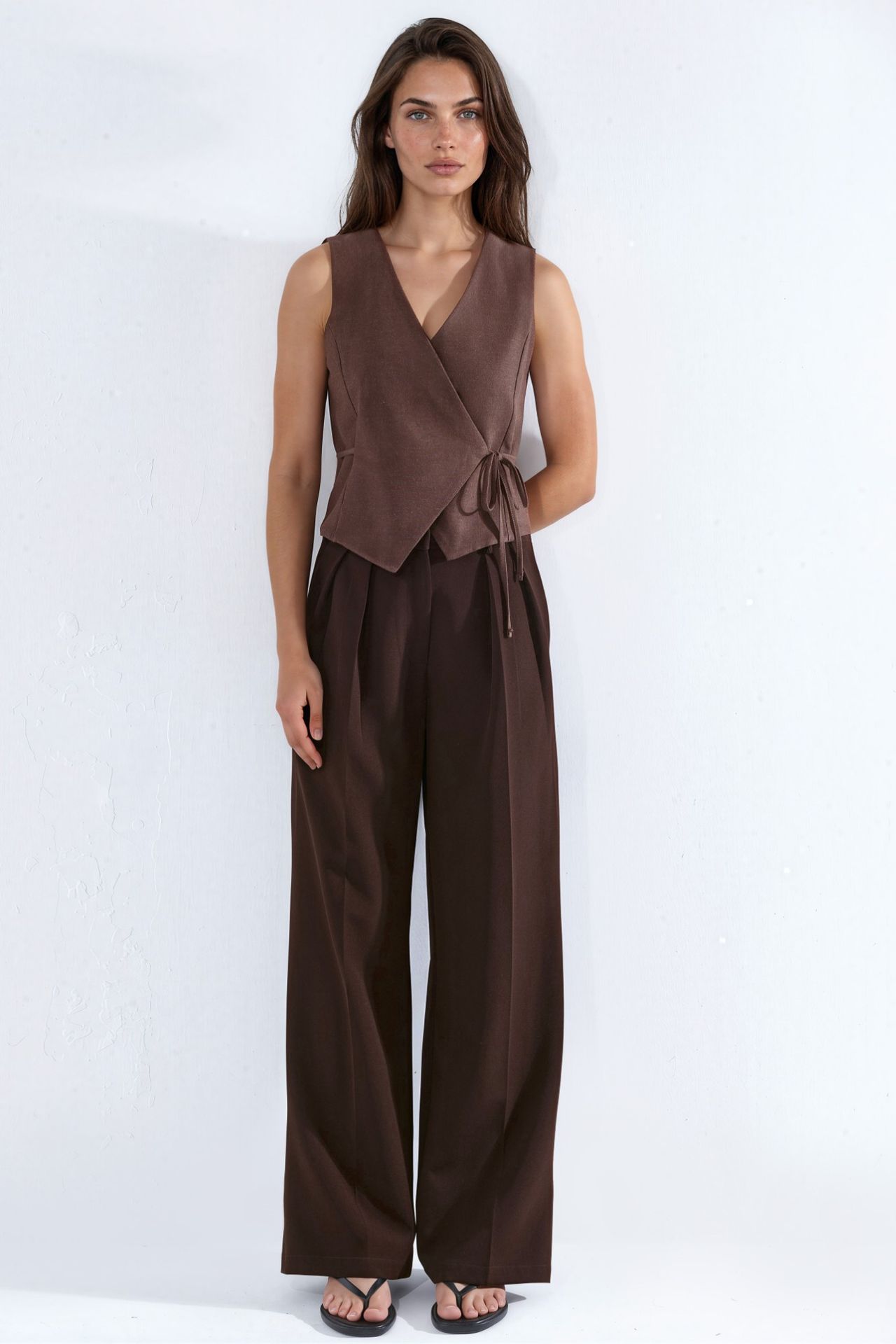 V-Neck Linen Blend Woven Vest 3