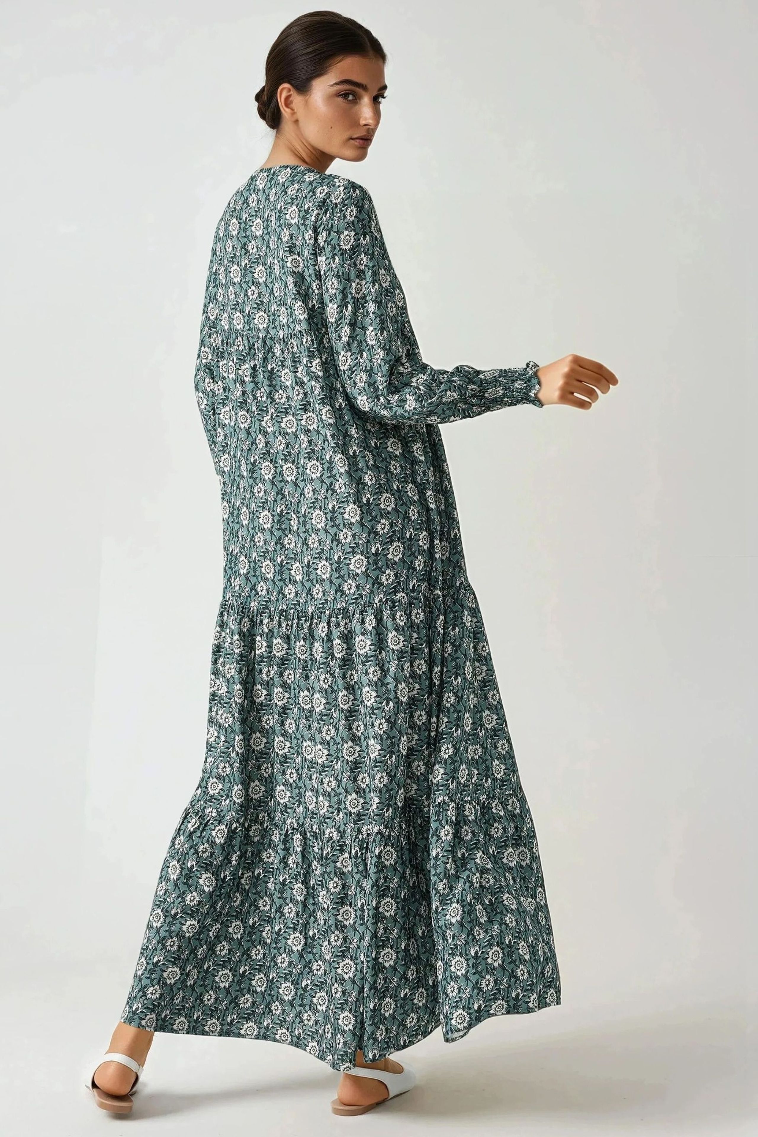 viscose maxi dresses Long Dress Becky in Baroque Pattern humid weather Oversized Viscose Maxi Dress: Short