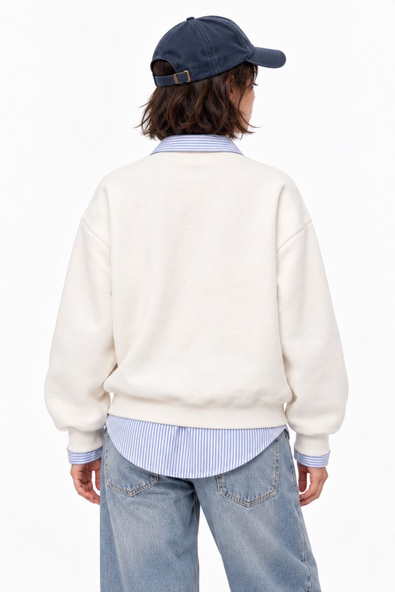 Embroidered Crew Neck Long Sleeve Sweatshirt 3