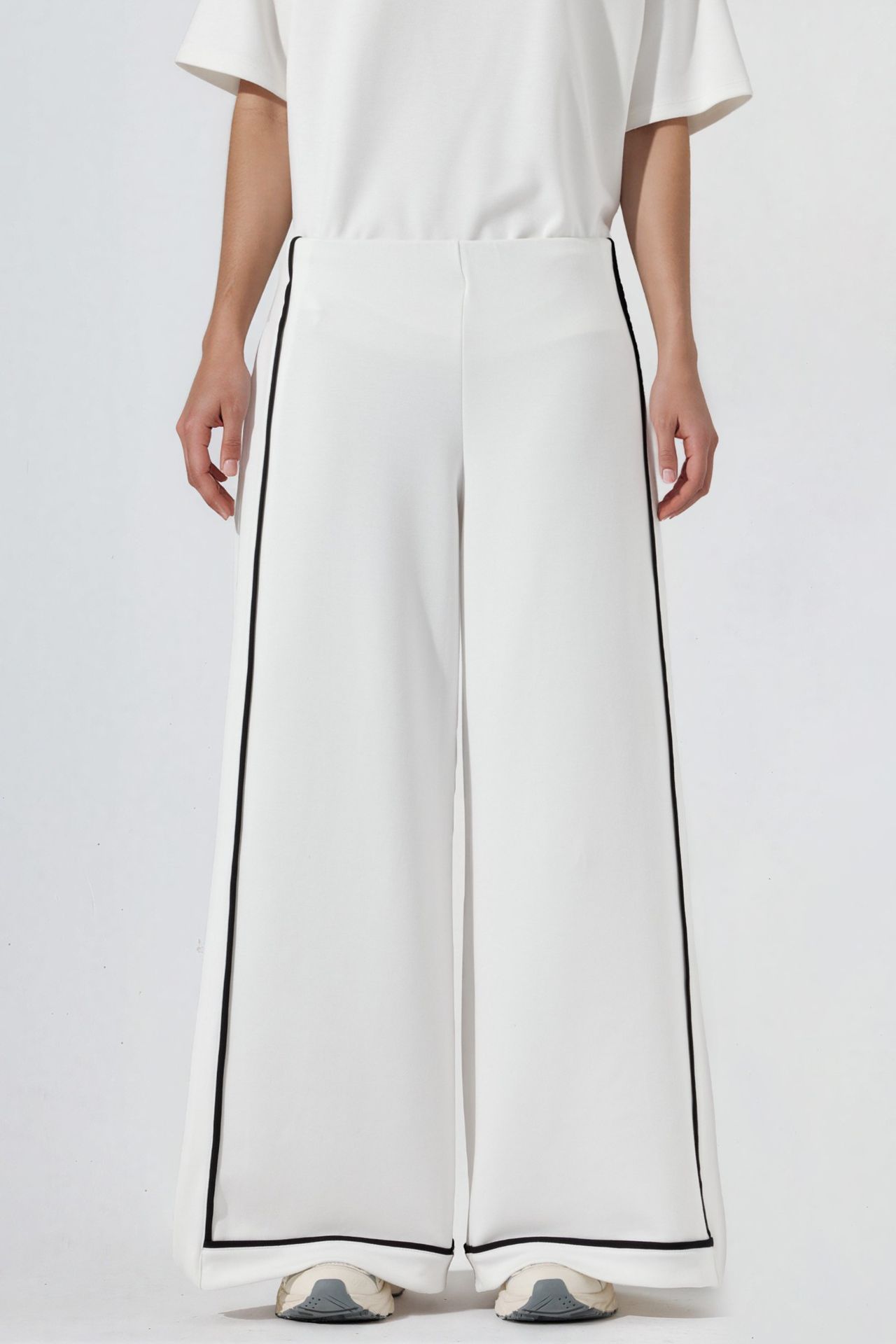 Contrast Binding Detail Modal Touch Wide Leg Pants 1
