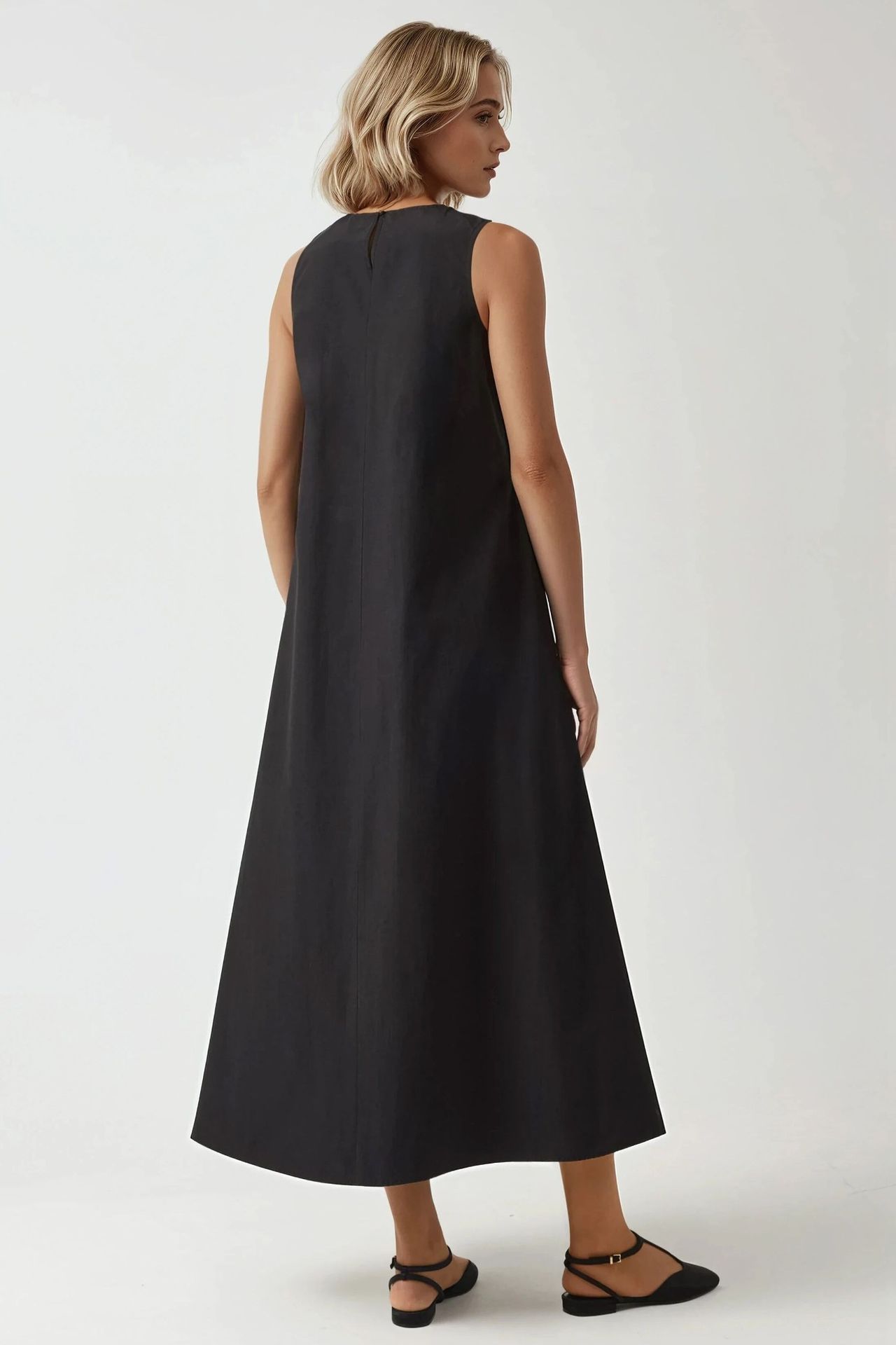 Crew Neck Sleeveless A-Form Maxi Dress