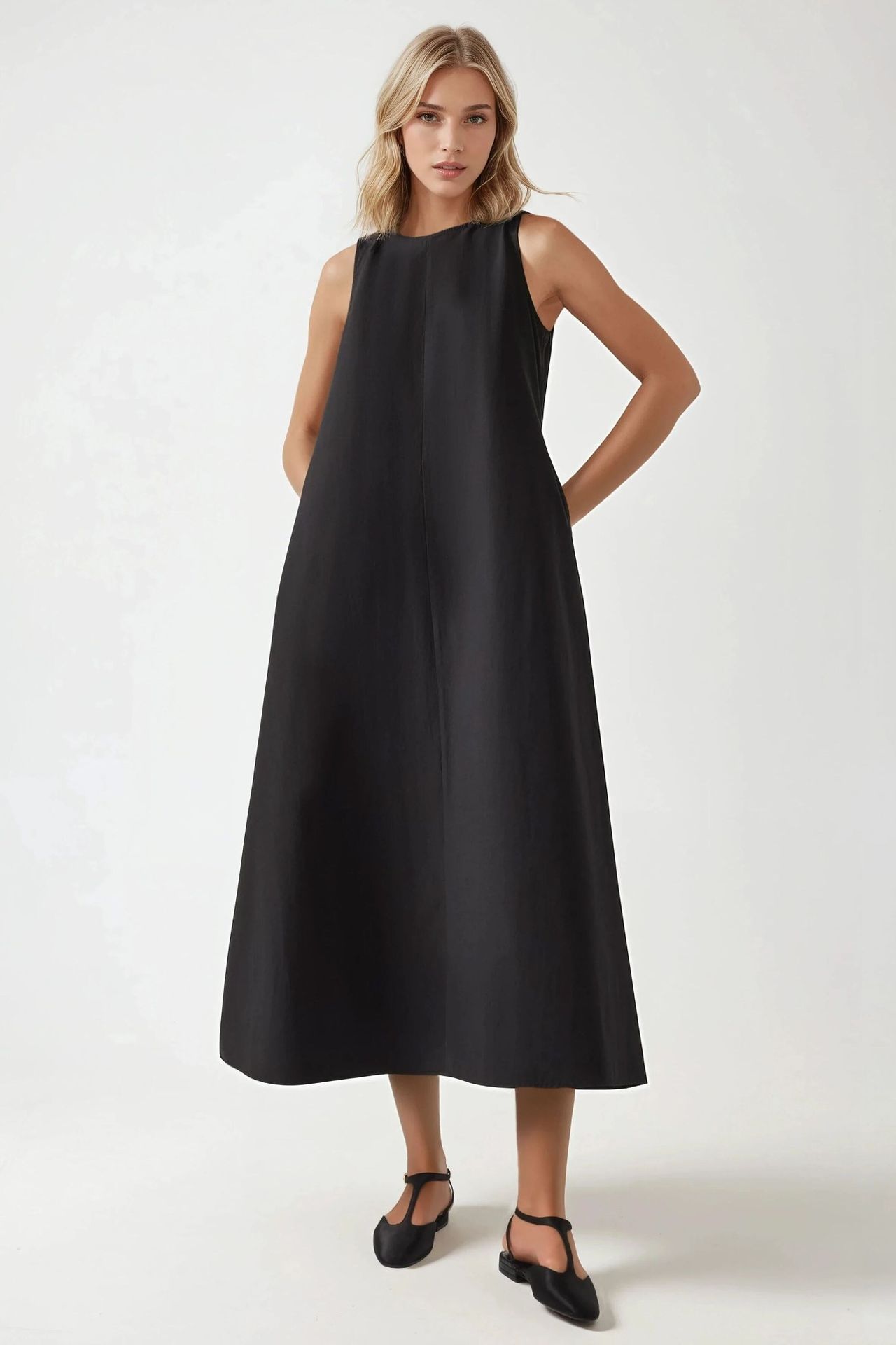 Crew Neck Sleeveless A-Form Maxi Dress