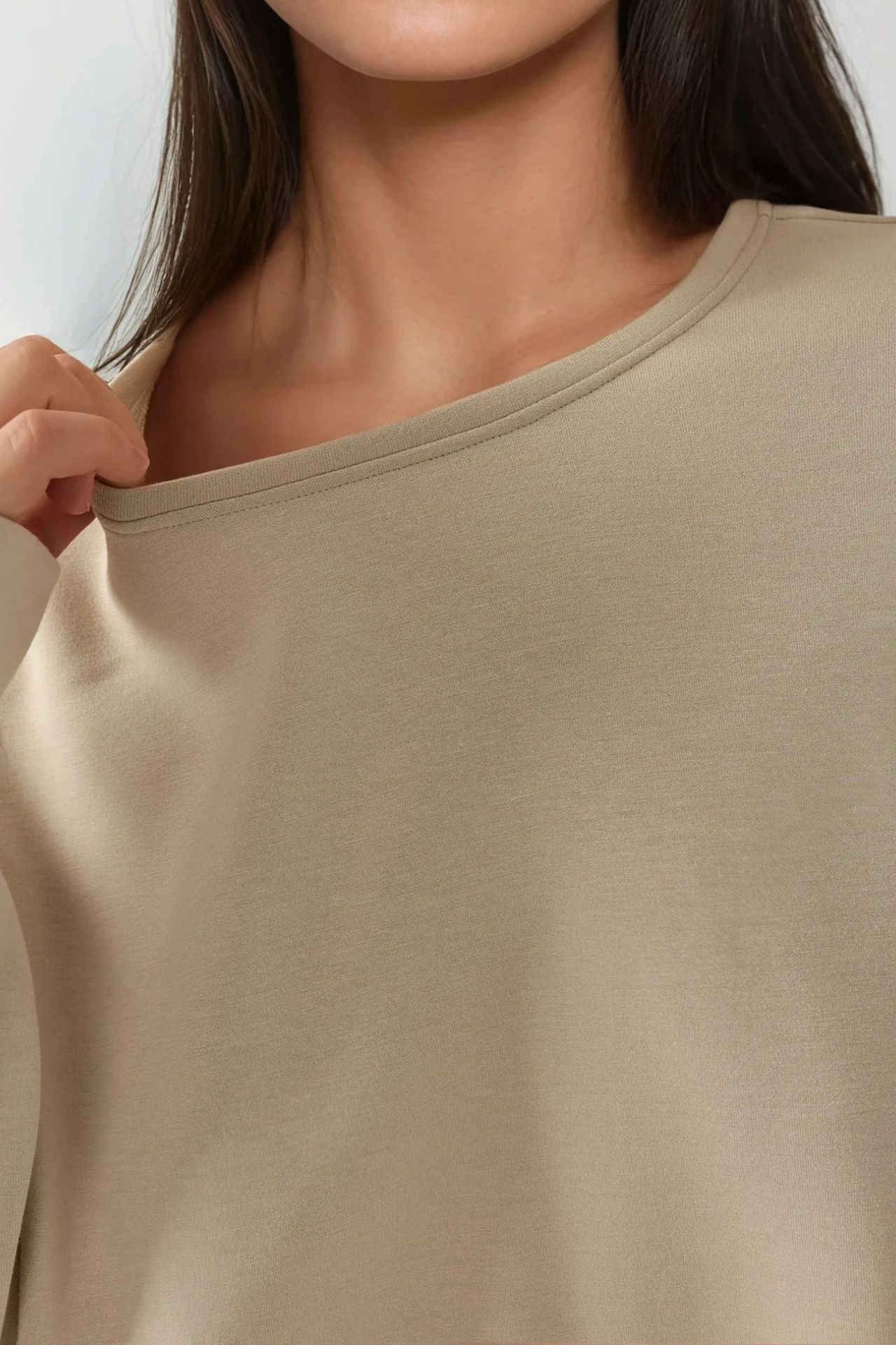 Back Slit Detailed Long Sleeve Sweatshirt 5