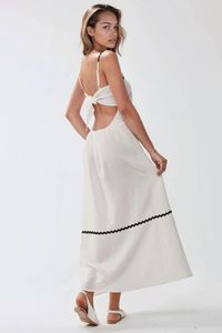 white-image-4