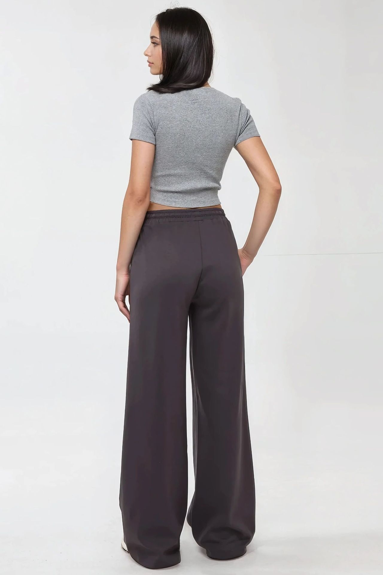 Relaxed Fit Wide Leg Sweatpants