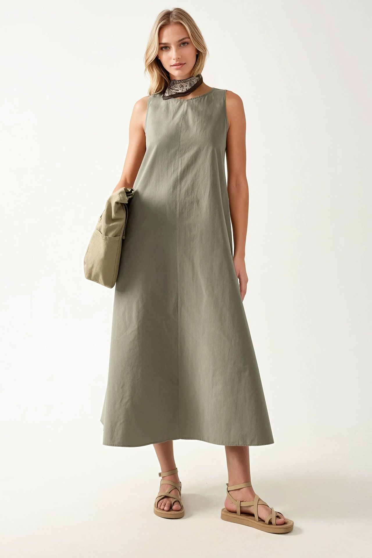 Crew Neck Sleeveless A-Form Maxi Dress