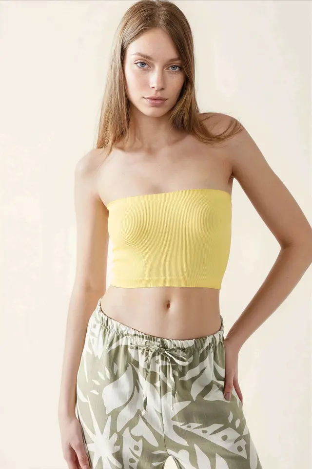 Slim Fit Strapless Ribbed Crop Top