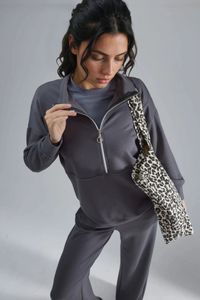grey-image-5