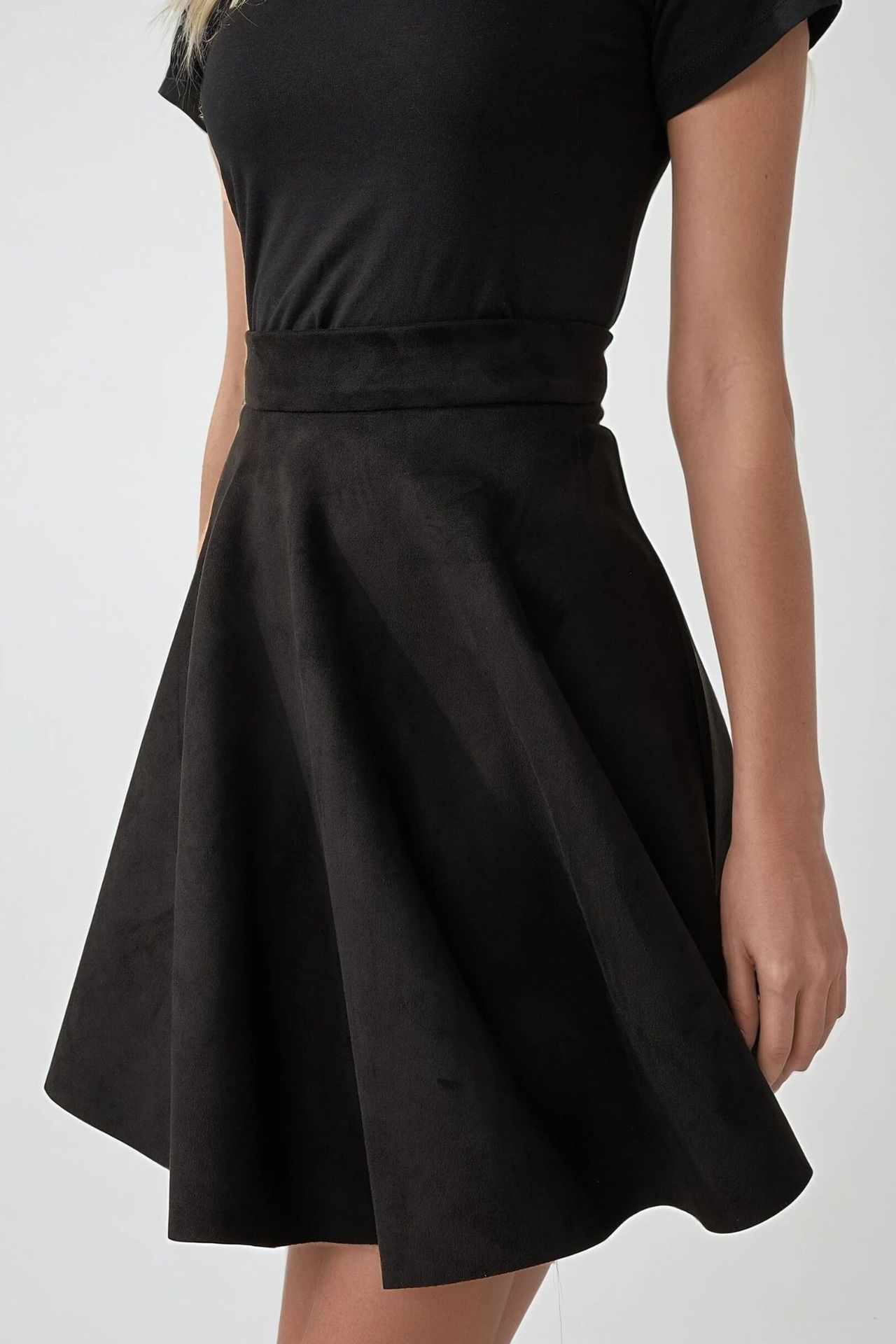 Elegant High Waist Suede Mini Skirt 2
