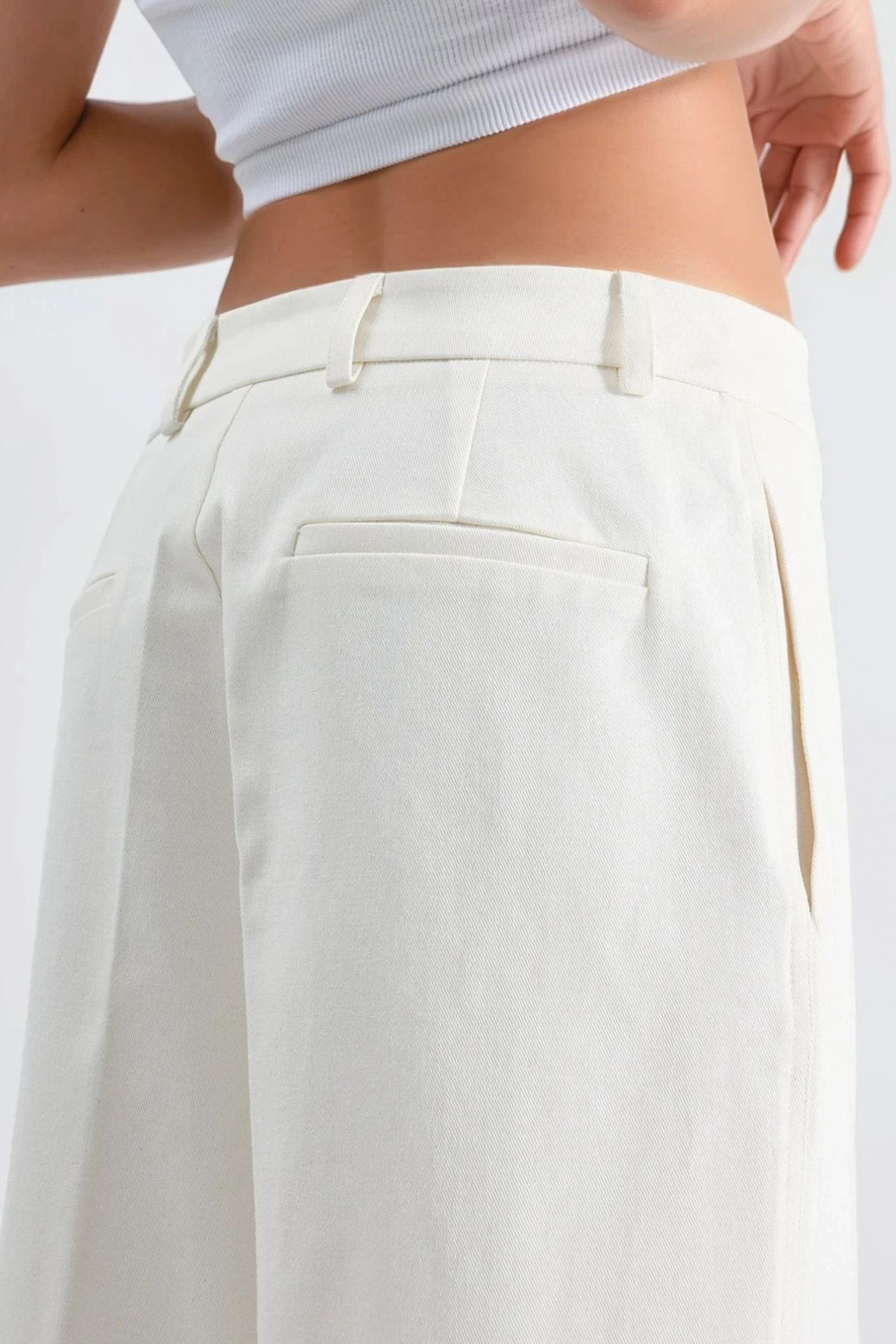 Straight Fit Bermuda Shorts (w/out Belt) 7