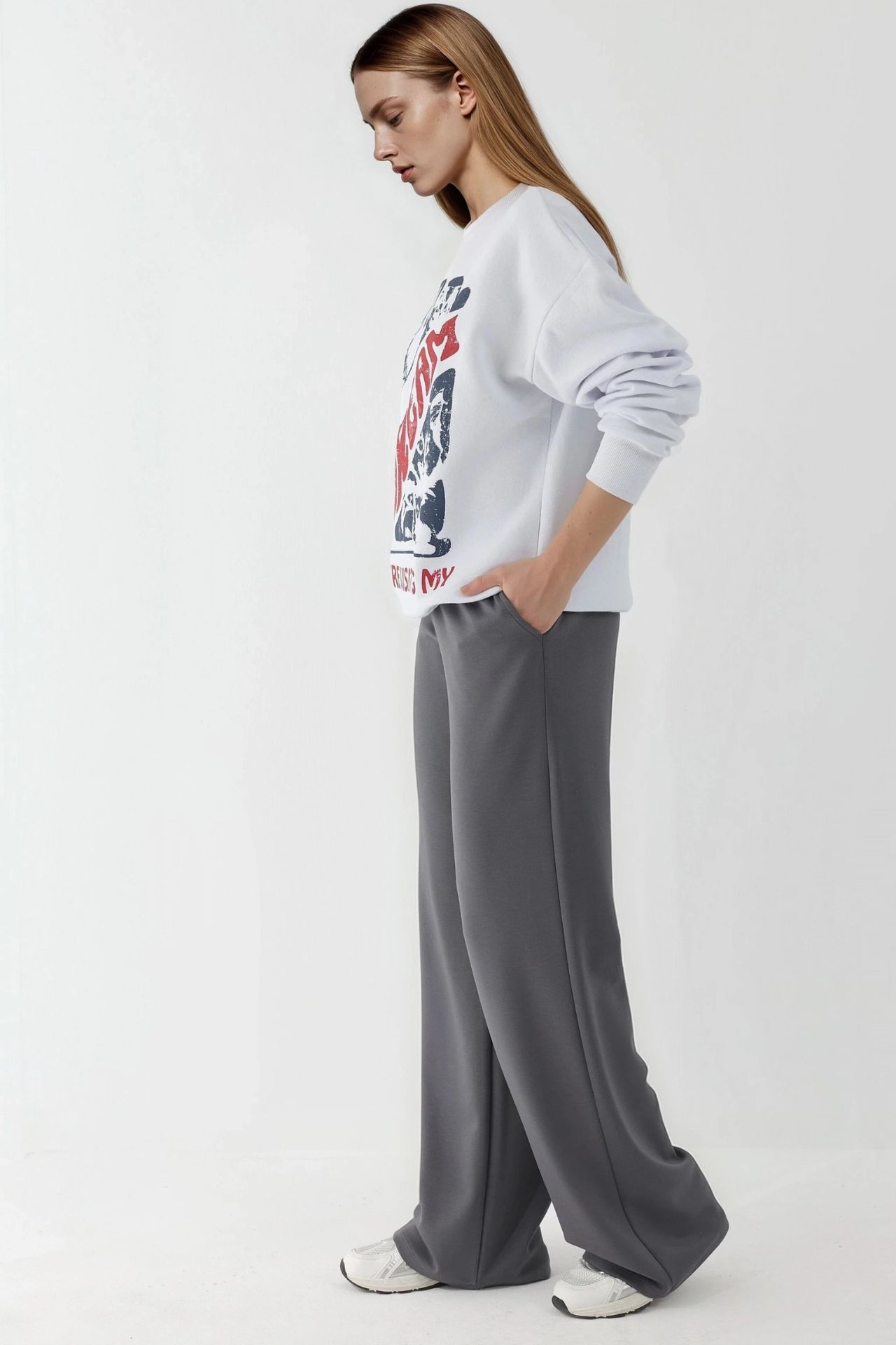Printed Crew Neck Sweatshirt 3