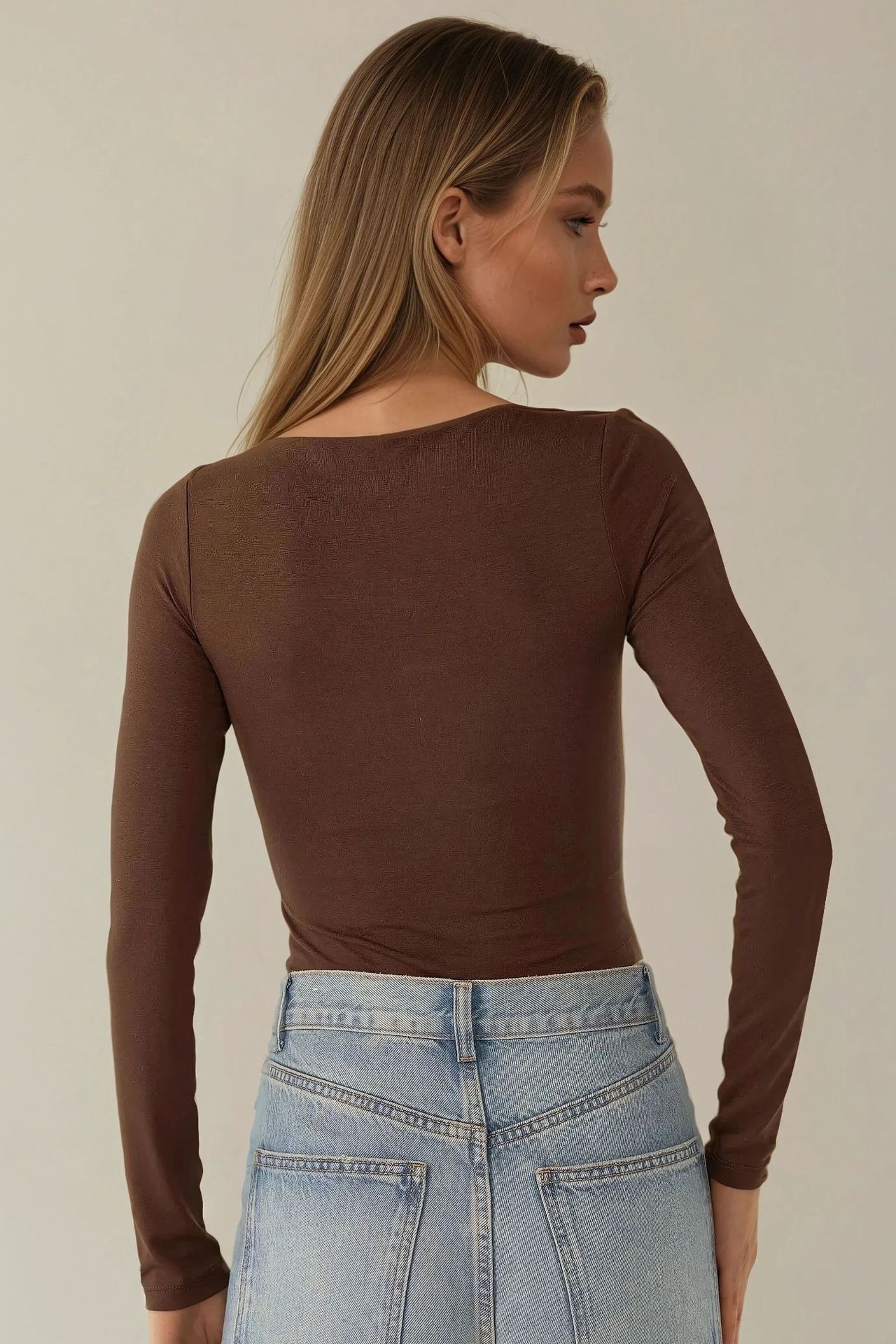 Slim Fit Viscose Crew Neck Cropped Blouse