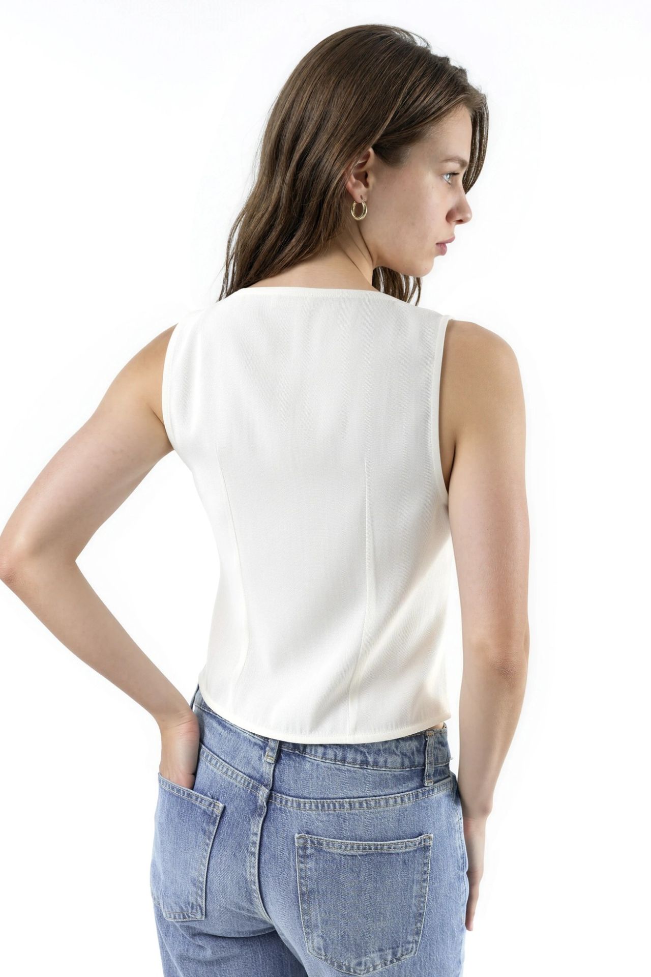 Buttoned Sleeveless Top 4