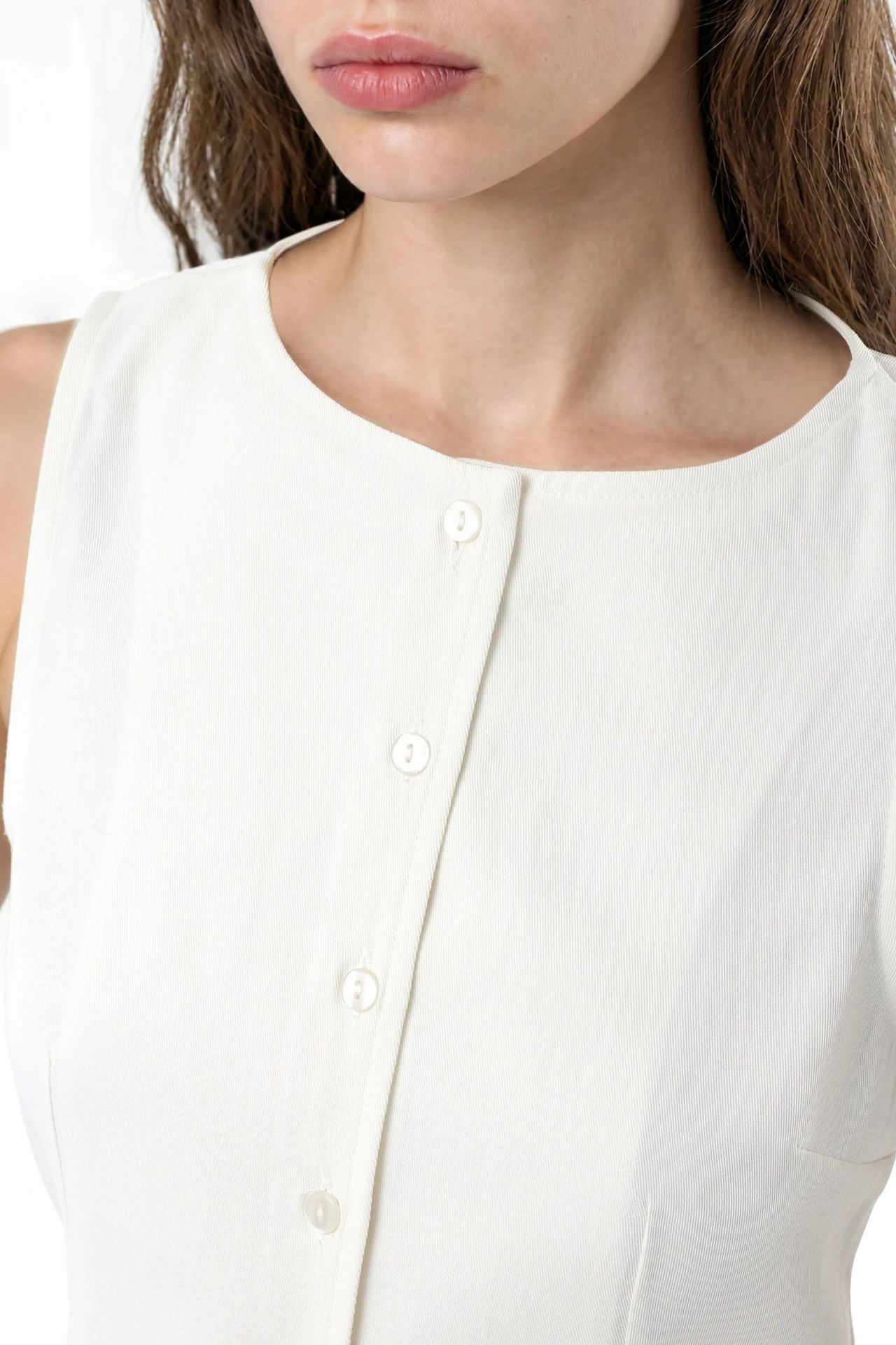 Buttoned Sleeveless Top 5