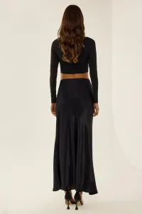 black-image-3