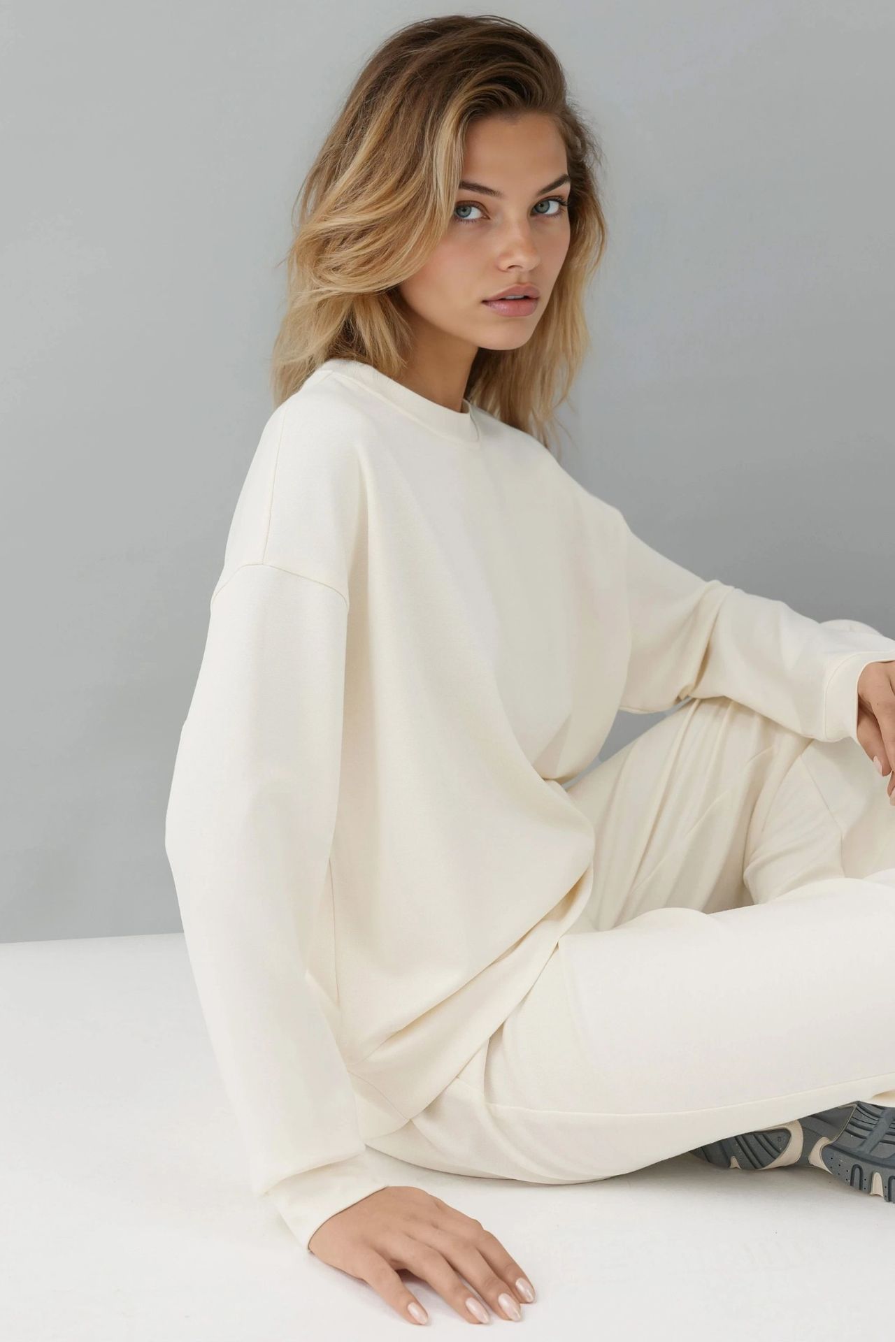 Modal Touch Basic Sweatshirt 4