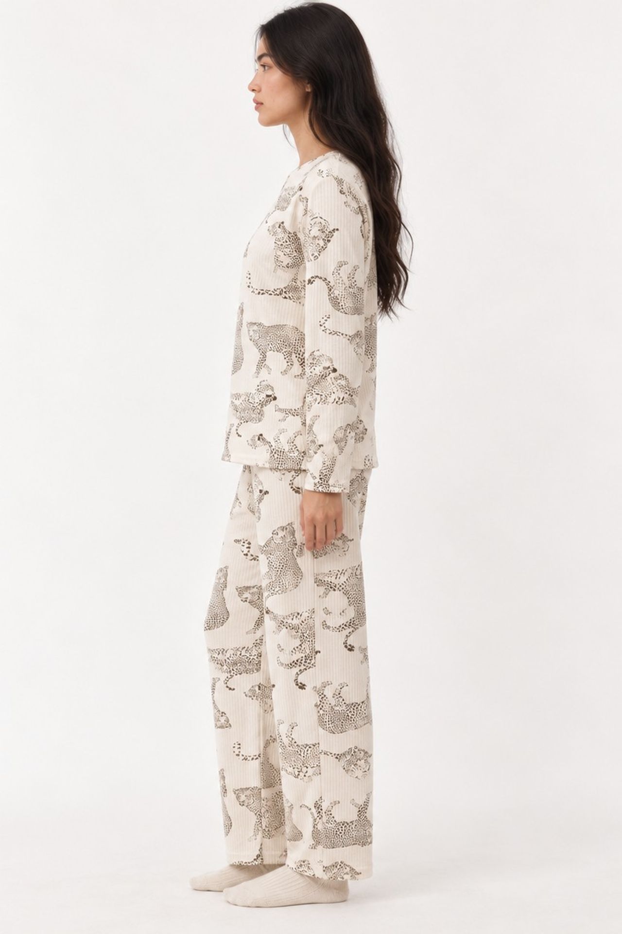 Desenli Pijama Takımı 3
