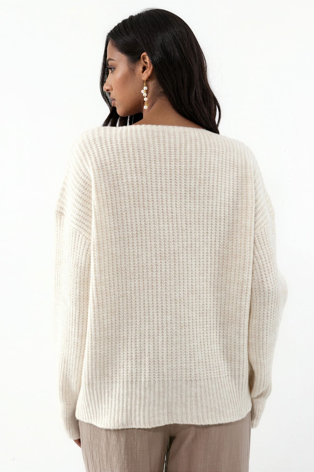 Buttoned Knit Cardigan with Collar Detail 3