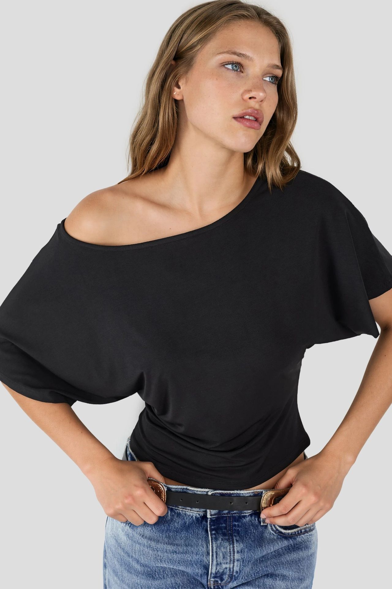 Loose Fit Boat Neck T-Shirt 2