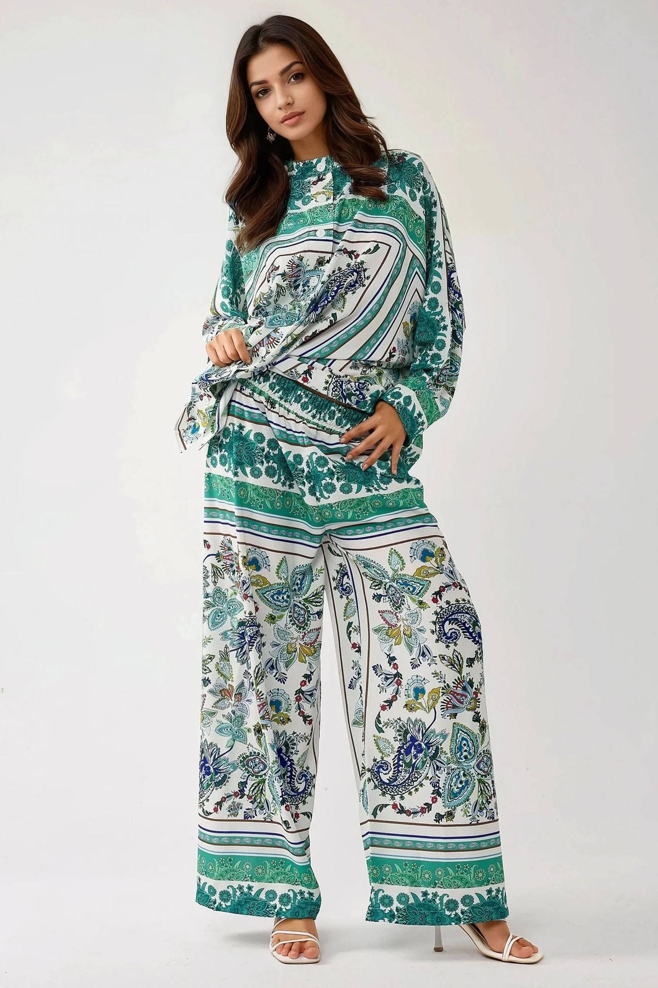 Printed Oversized Two-Piece Set with Crew Neck and Button Detail