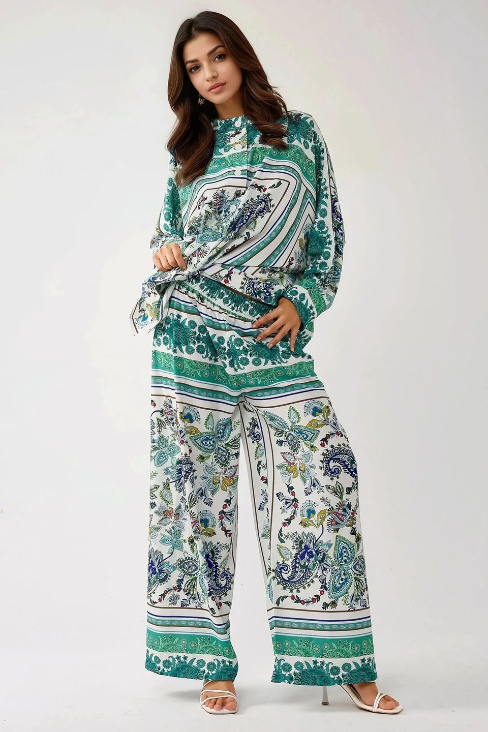 Printed Oversized Two-Piece Set with Crew Neck and Button Detail