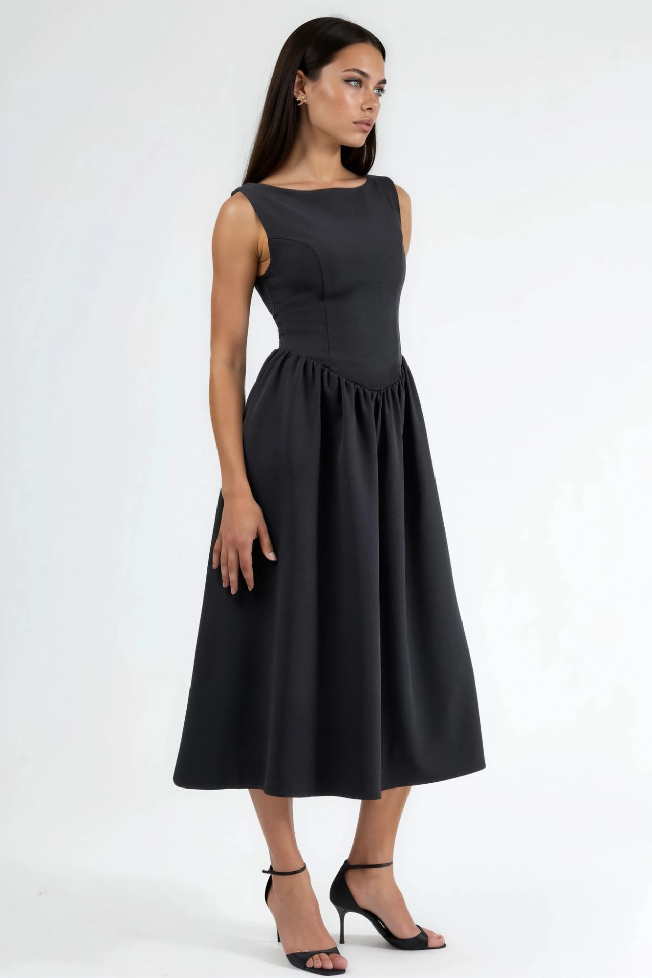 A-Form Midi Dress with Crew Neck 4
