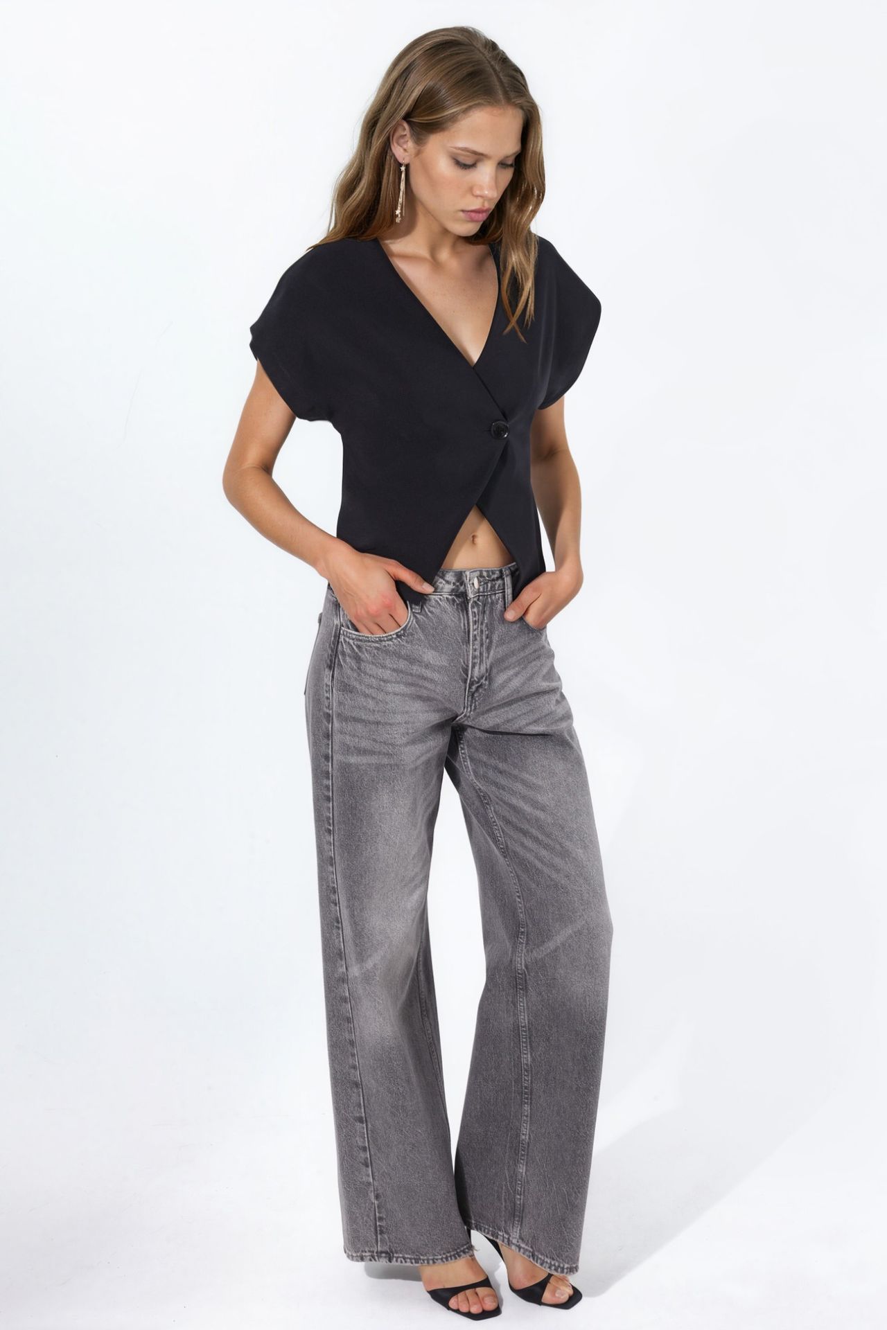 Solid V-Neck Short Sleeve Blouse with Button Closure 2