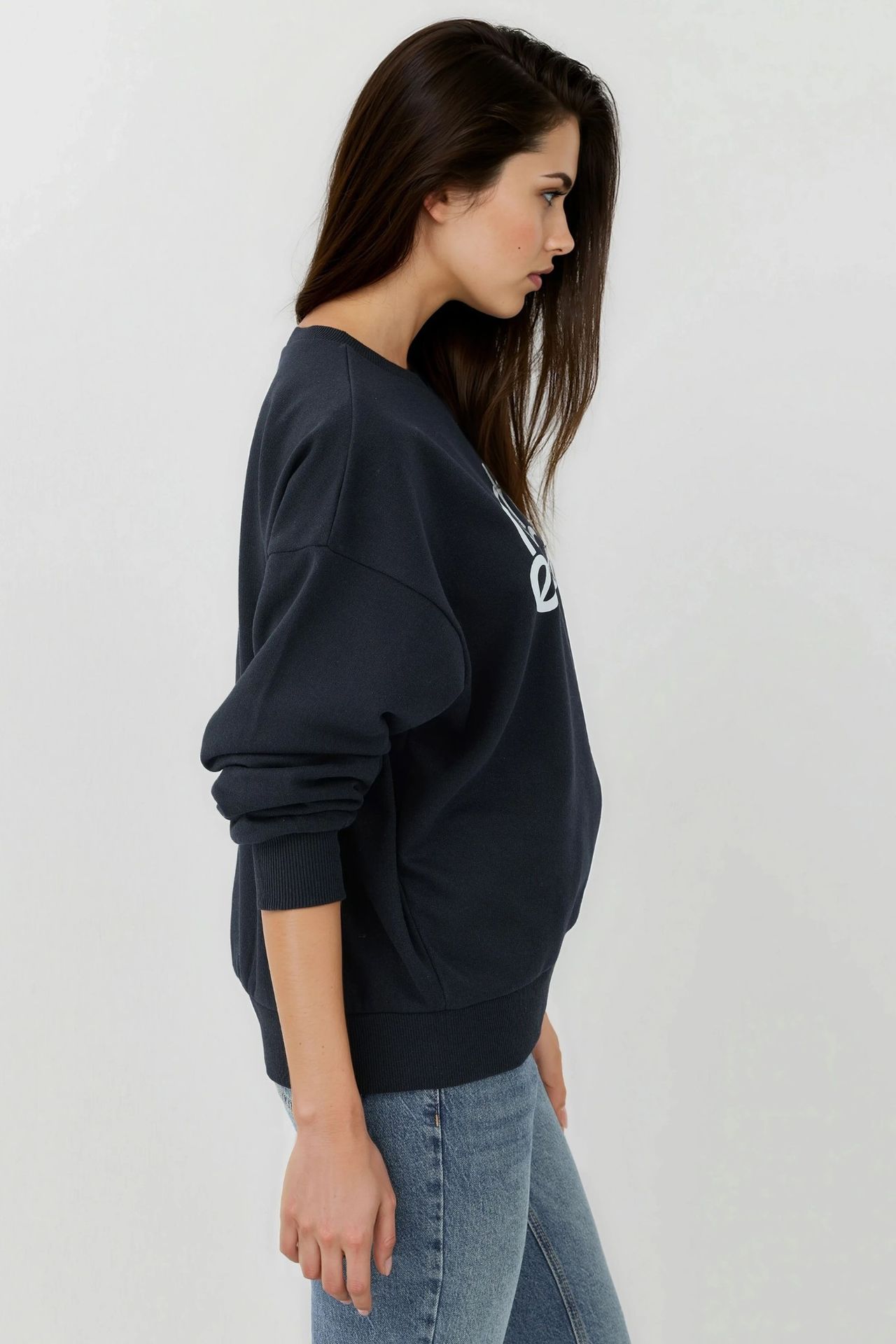 Printed Crew Neck Long Sleeve Raised Sweatshirt 5