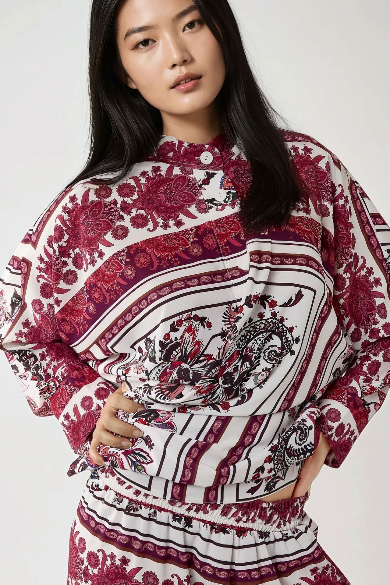 Printed Oversized Two-Piece Set with Crew Neck and Button Detail