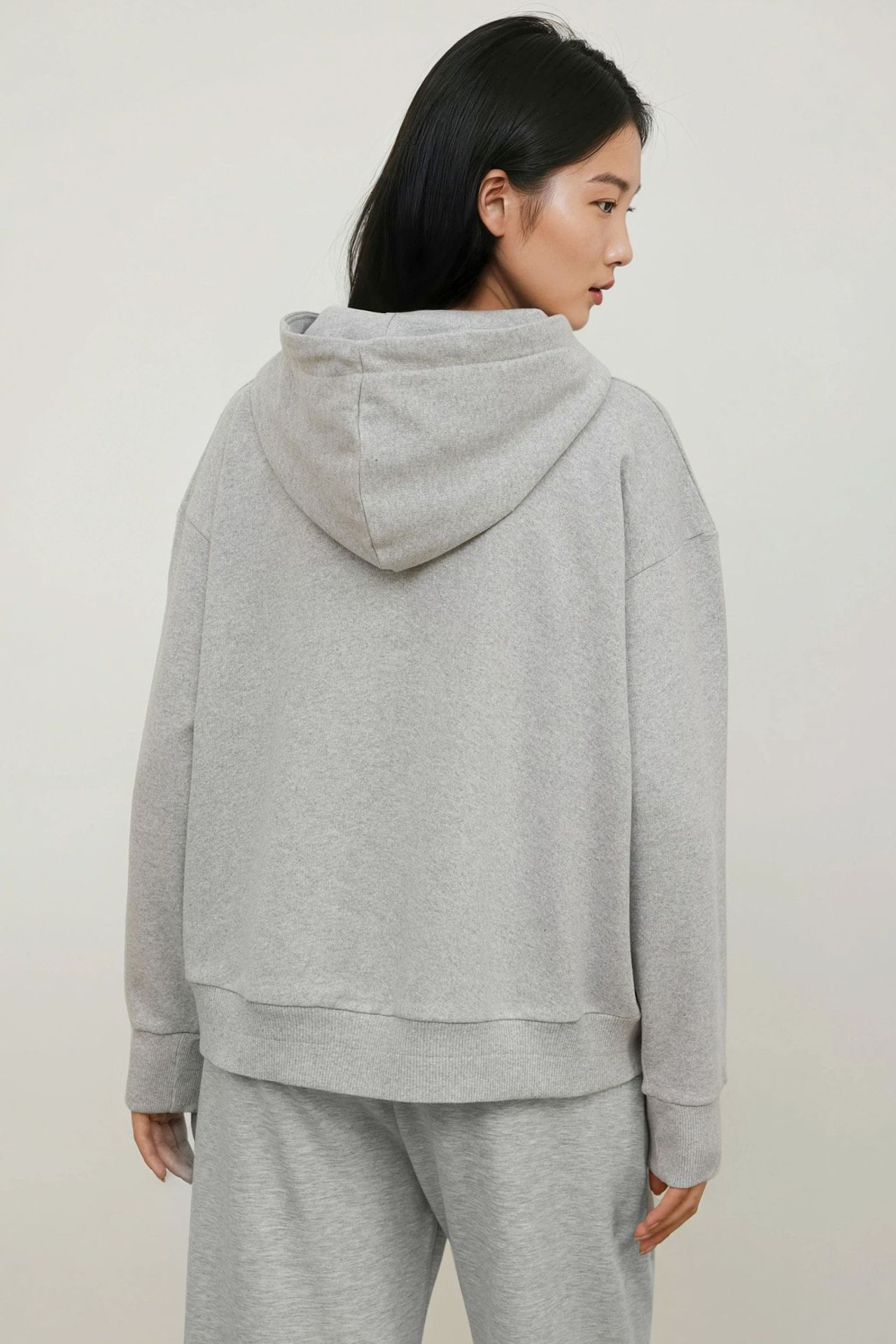 Oversized Hooded Sweatshirt  3