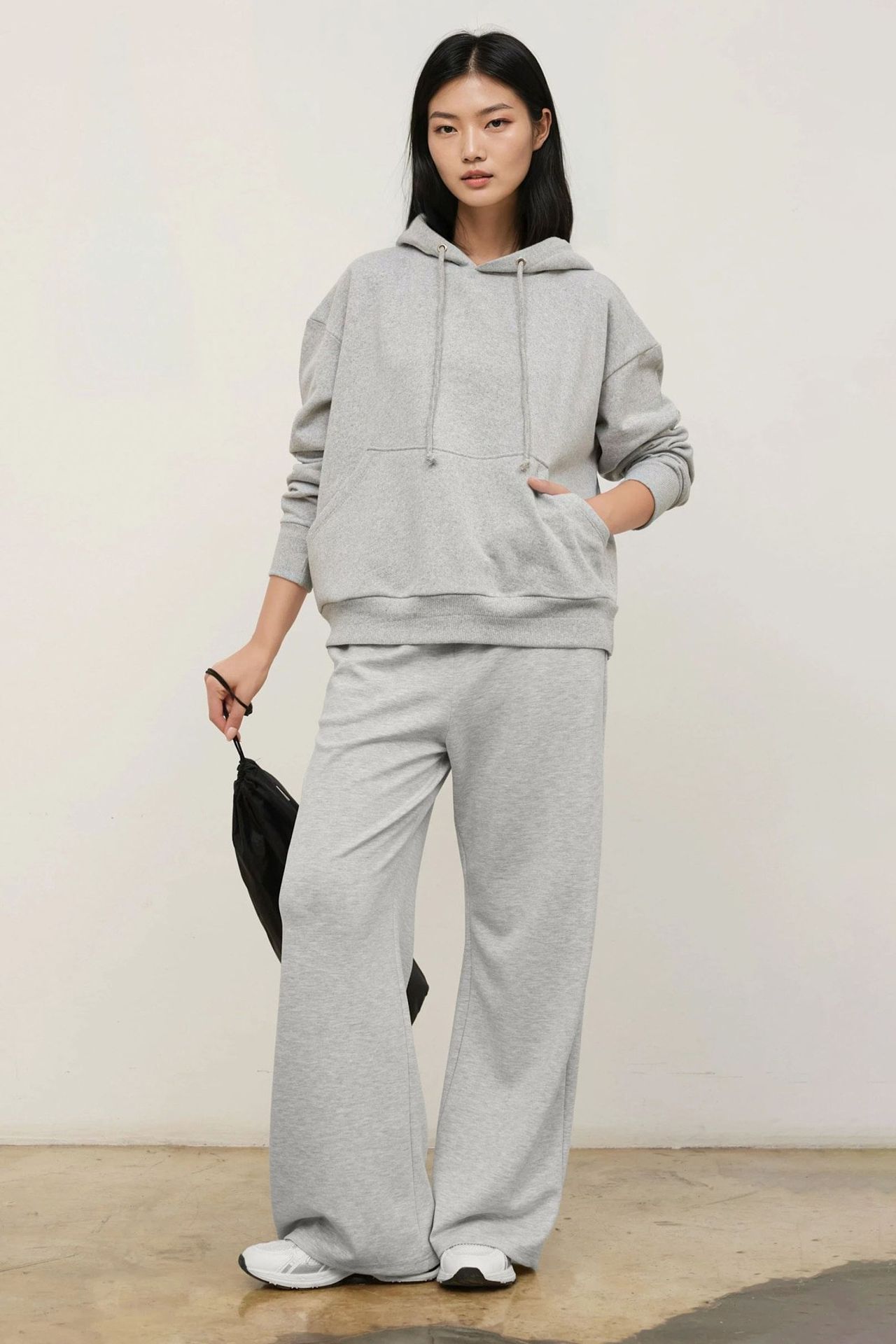 Oversized Hooded Sweatshirt  5